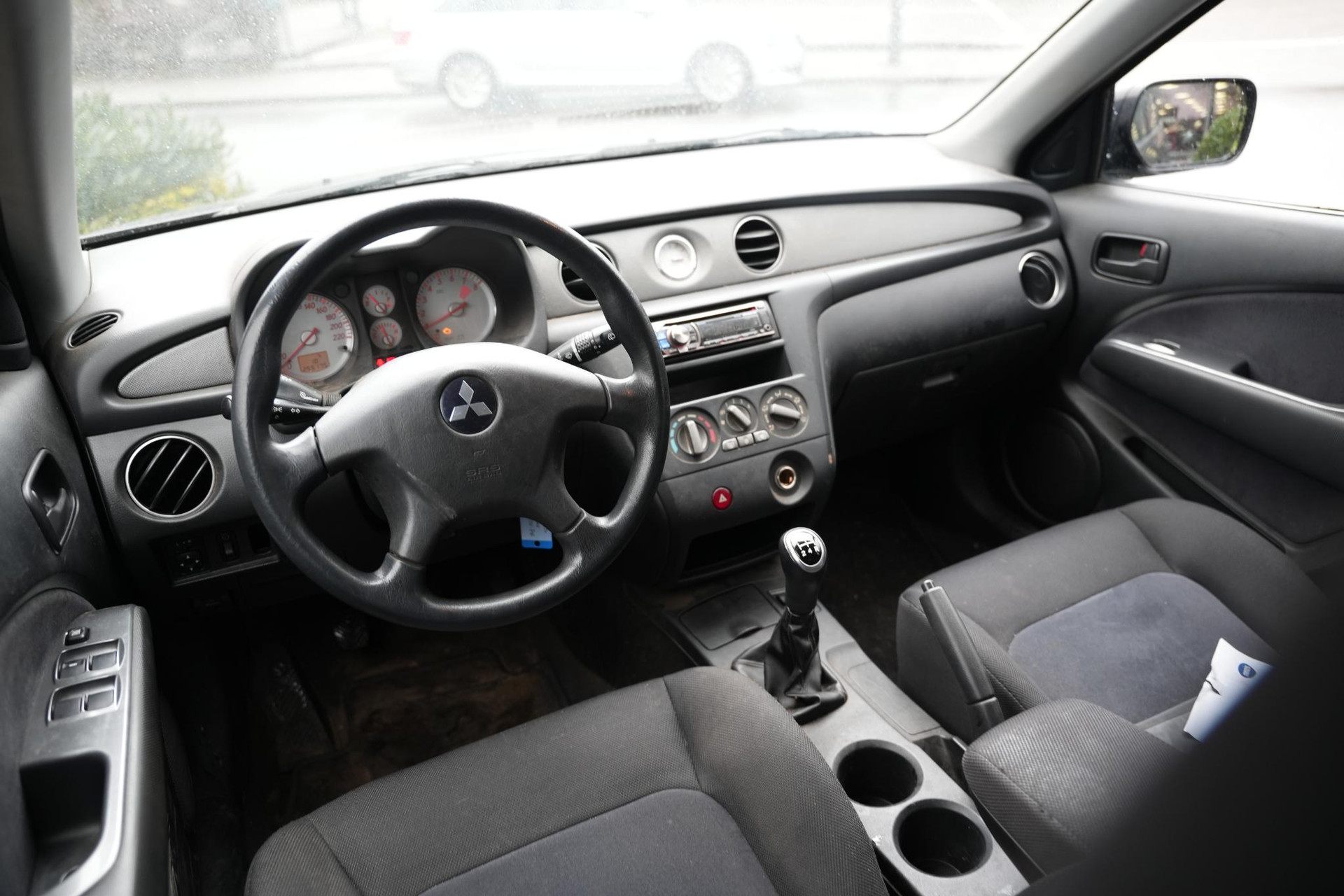 Mitsubishi Outlander 2.0 Comfort 2004 Amethyst black p 10