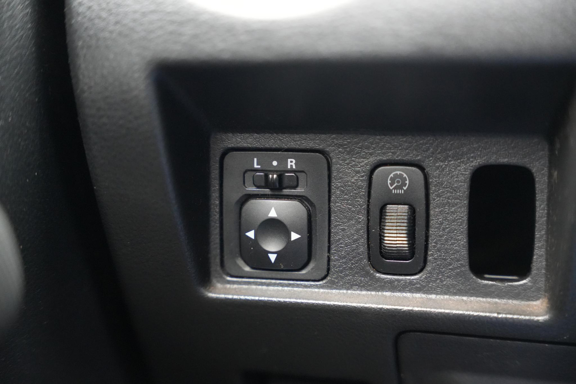 Mitsubishi Outlander 2.0 Comfort 2004 Amethyst black p 21