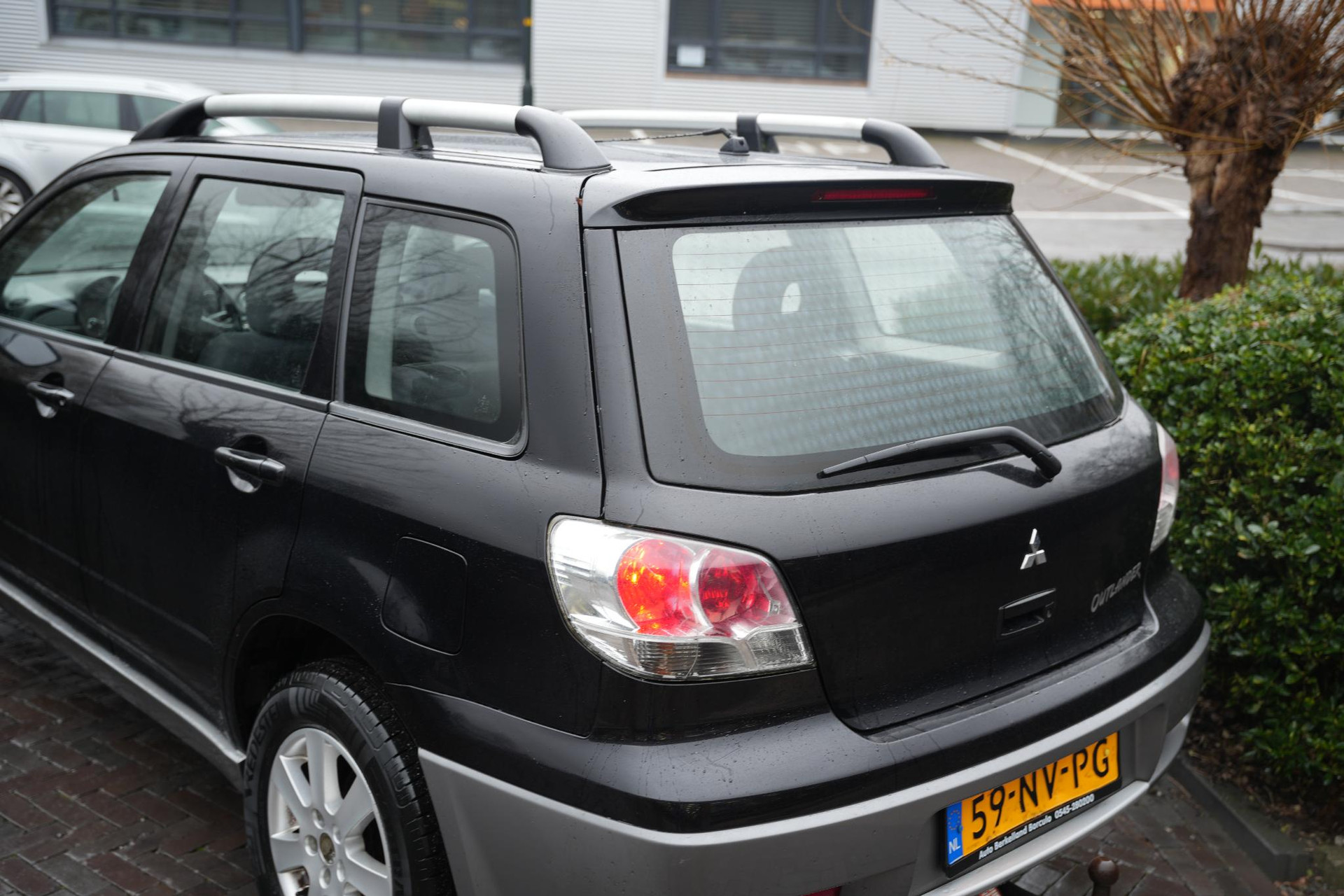 Mitsubishi Outlander 2.0 Comfort 2004 Amethyst black p 5