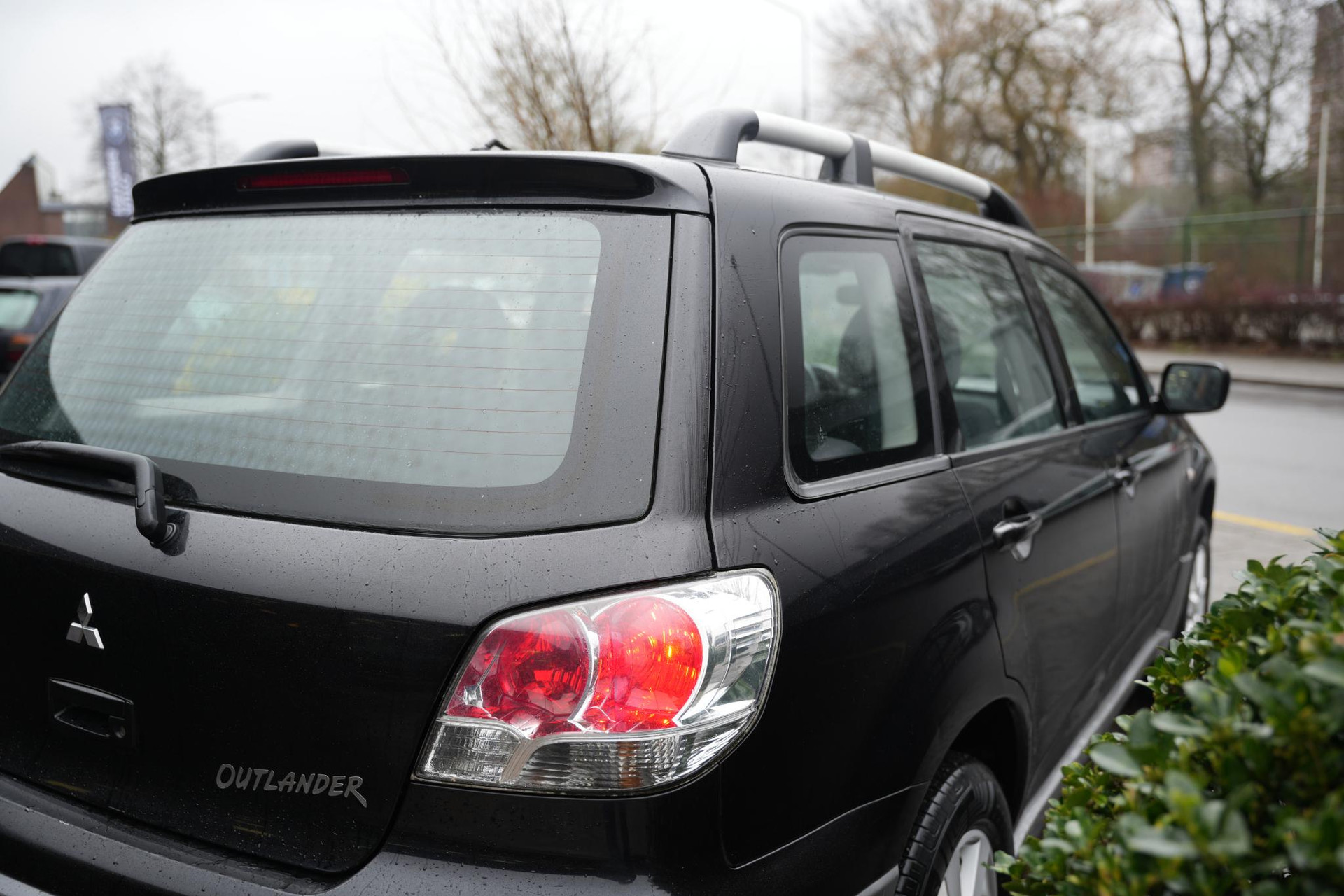 Mitsubishi Outlander 2.0 Comfort 2004 Amethyst black p 8