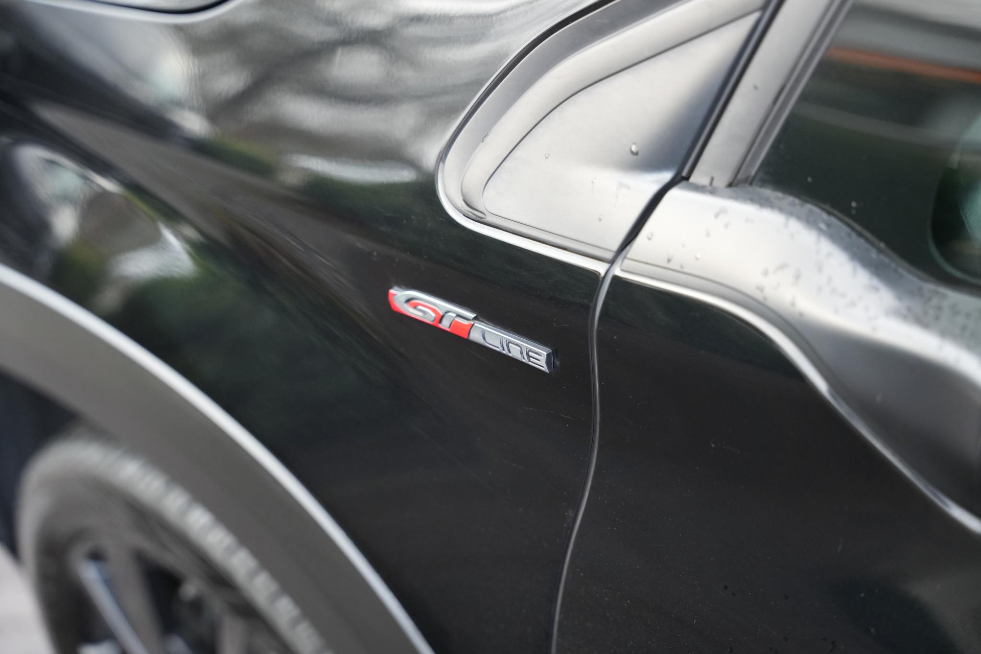 Peugeot 2008 1.2 PureTech GT-line 2018 Vernismetaallak noir perla nera 12