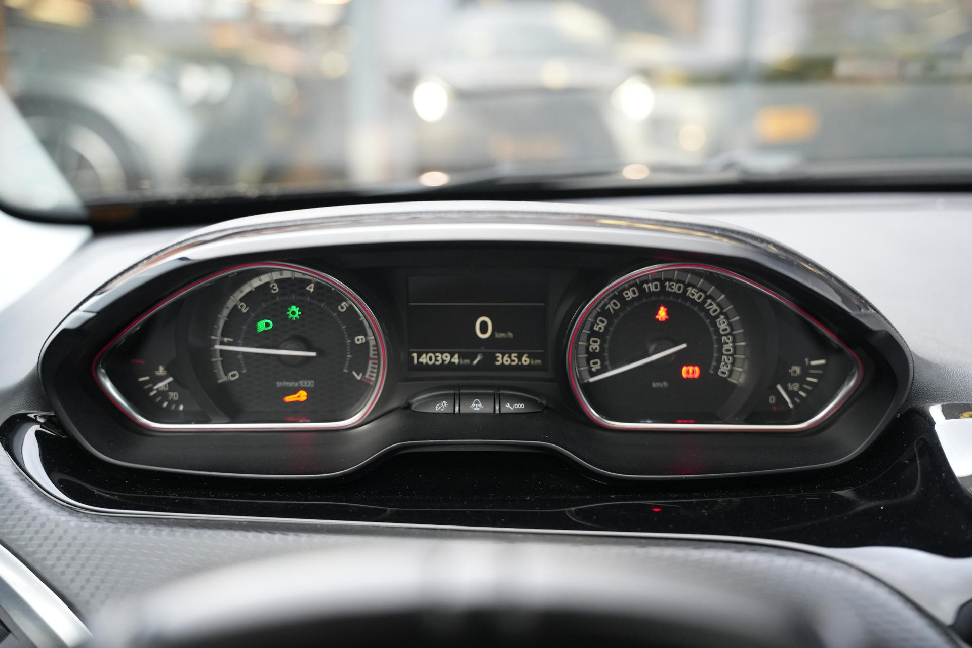 Peugeot 2008 1.2 PureTech GT-line 2018 Vernismetaallak noir perla nera 24