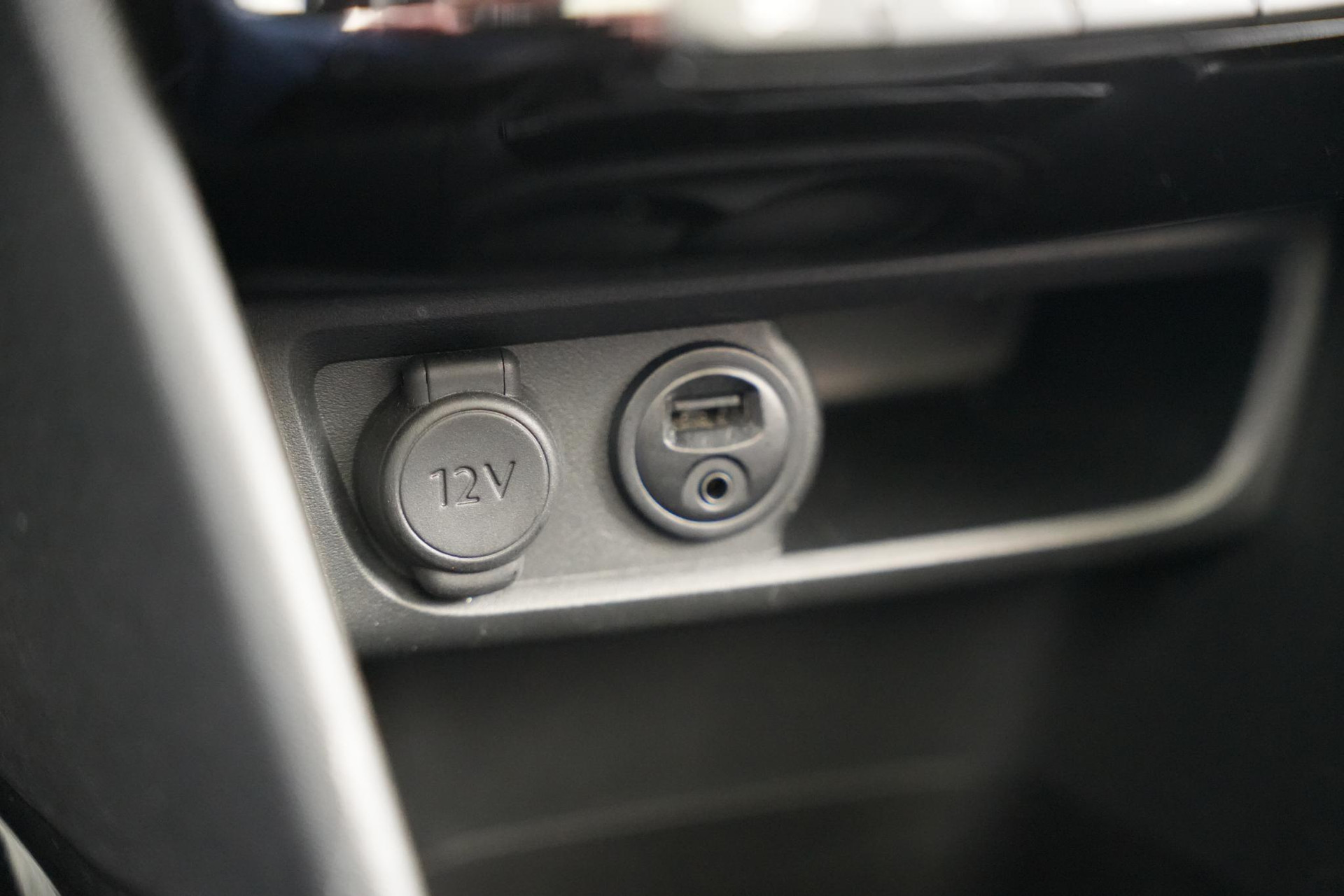 Peugeot 2008 1.2 PureTech GT-line 2018 Vernismetaallak noir perla nera 29