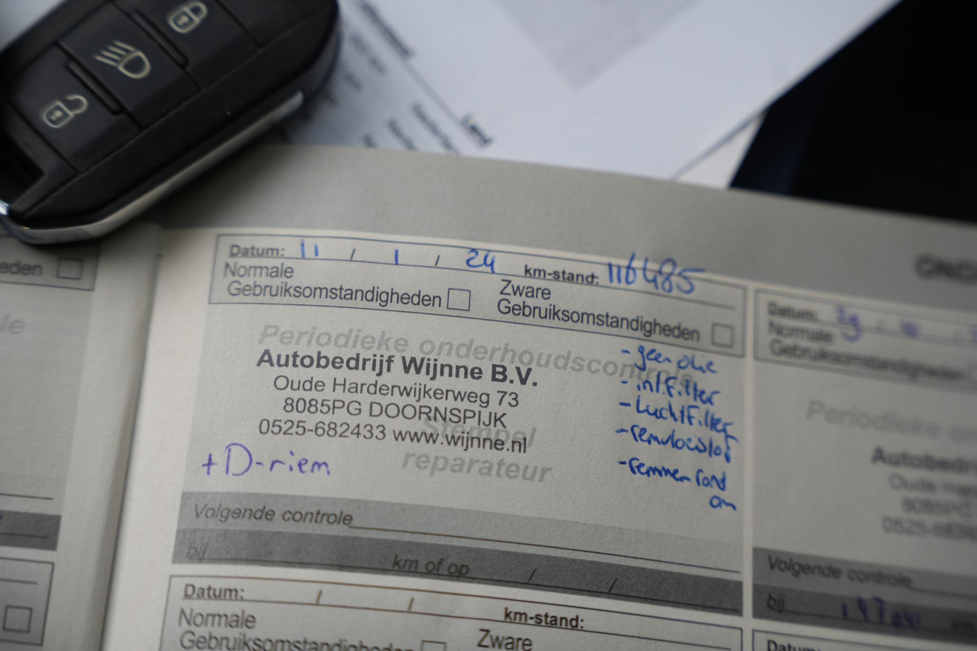 Peugeot 2008 1.2 PureTech GT-line 2018 Vernismetaallak noir perla nera 43