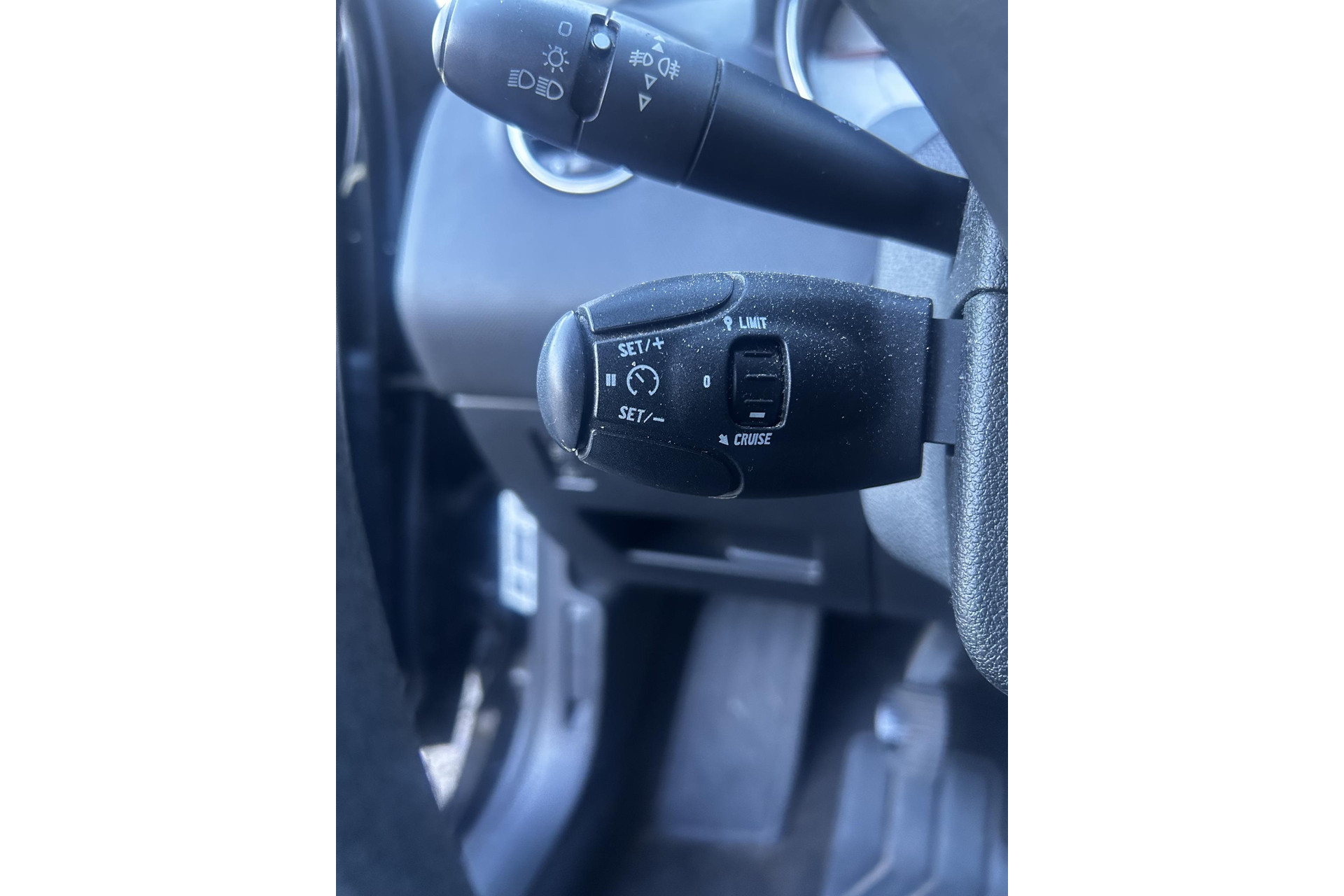 Peugeot 308 1.6 HDiF X-line 2010 BLACK PEARL PAINT (KTV) 13