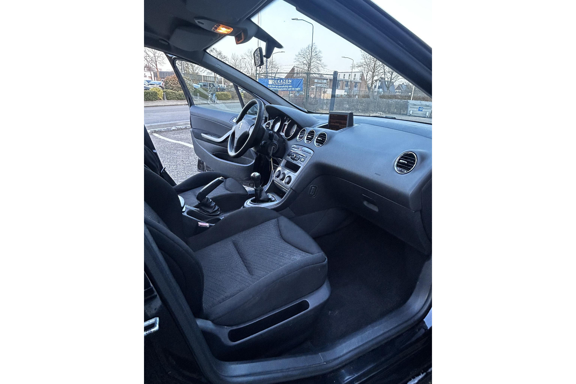 Peugeot 308 1.6 HDiF X-line 2010 BLACK PEARL PAINT (KTV) 17