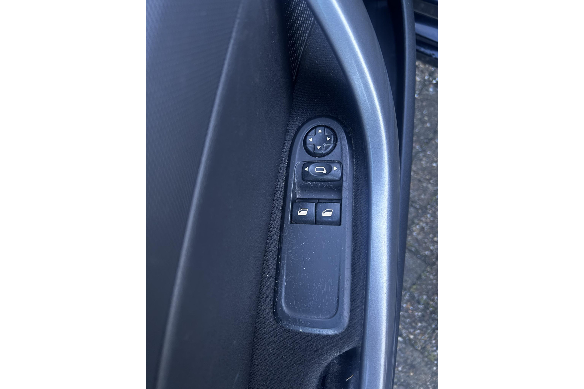 Peugeot 308 1.6 HDiF X-line 2010 BLACK PEARL PAINT (KTV) 21