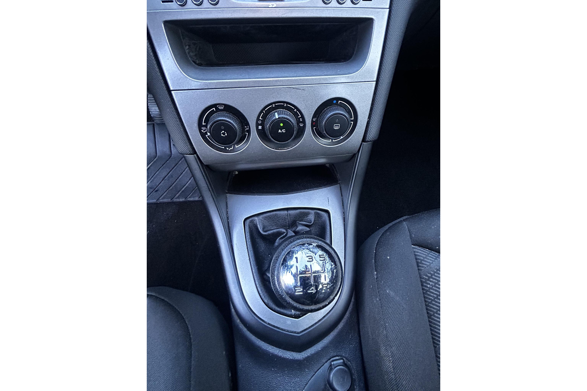 Peugeot 308 1.6 HDiF X-line 2010 BLACK PEARL PAINT (KTV) 25