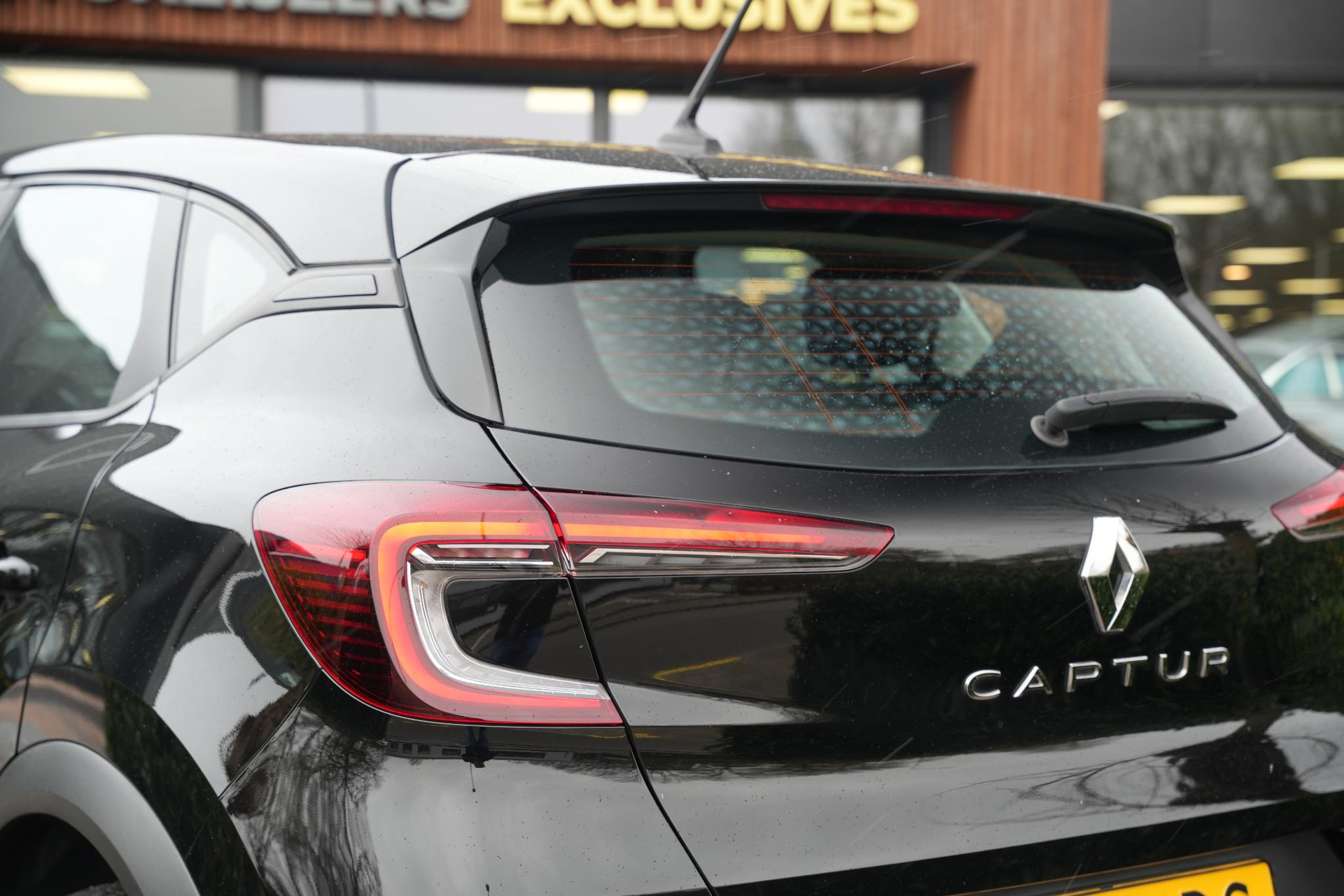 Renault Captur 1.0 TCe 100 Bi-Fuel Zen 2021 Noir etoilé gne 13