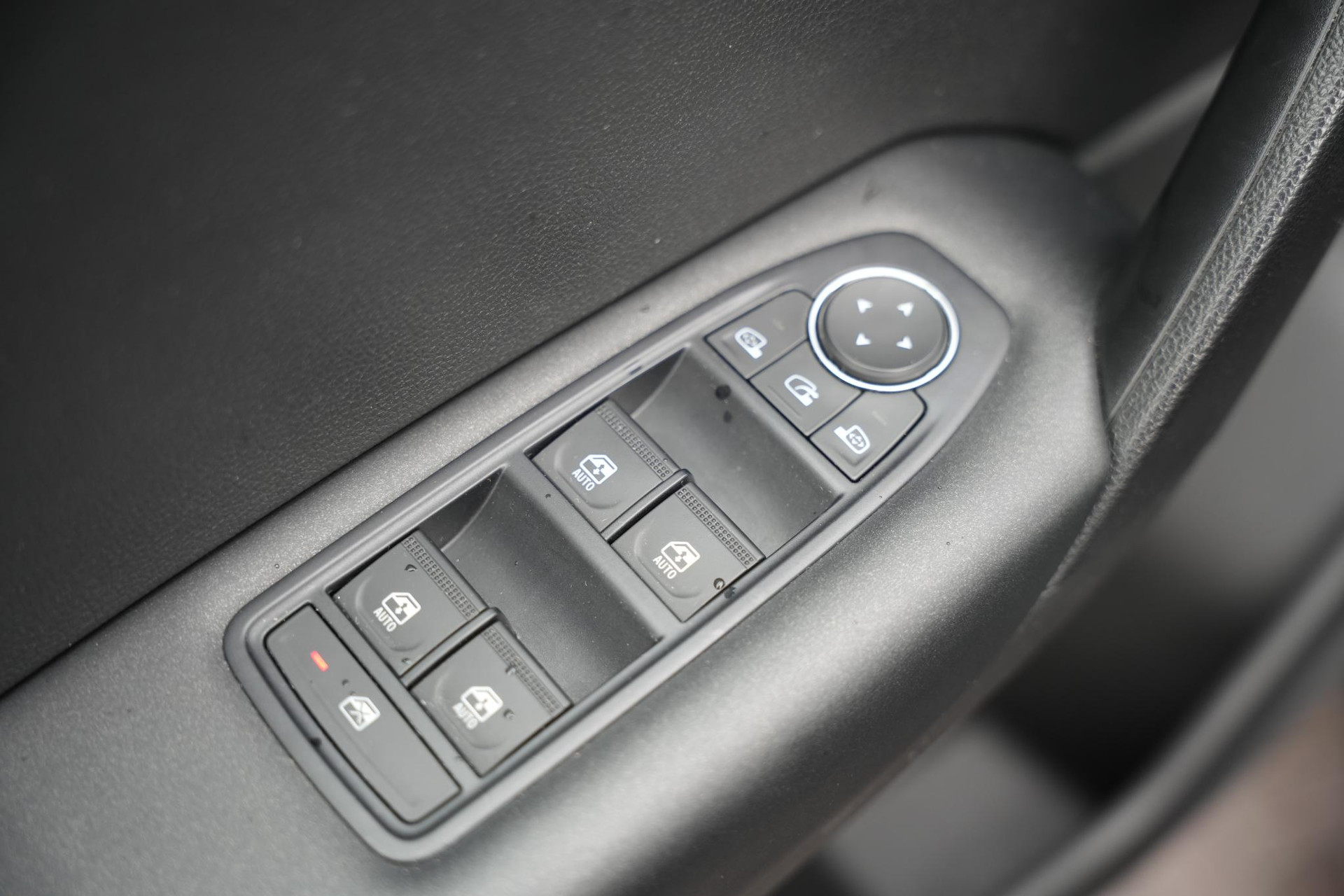 Renault Captur 1.0 TCe 100 Bi-Fuel Zen 2021 Noir etoilé gne 16