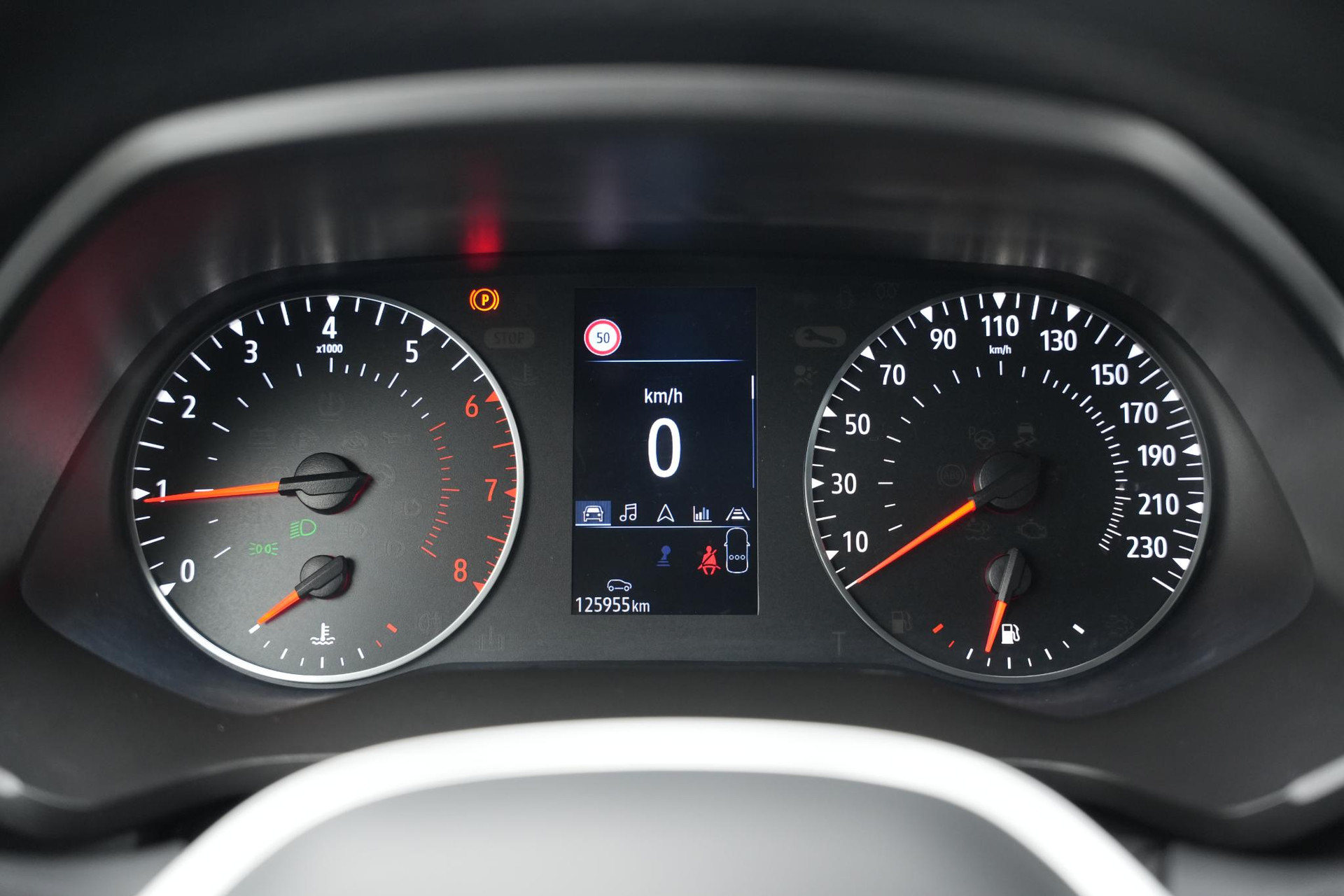 Renault Captur 1.0 TCe 100 Bi-Fuel Zen 2021 Noir etoilé gne 19