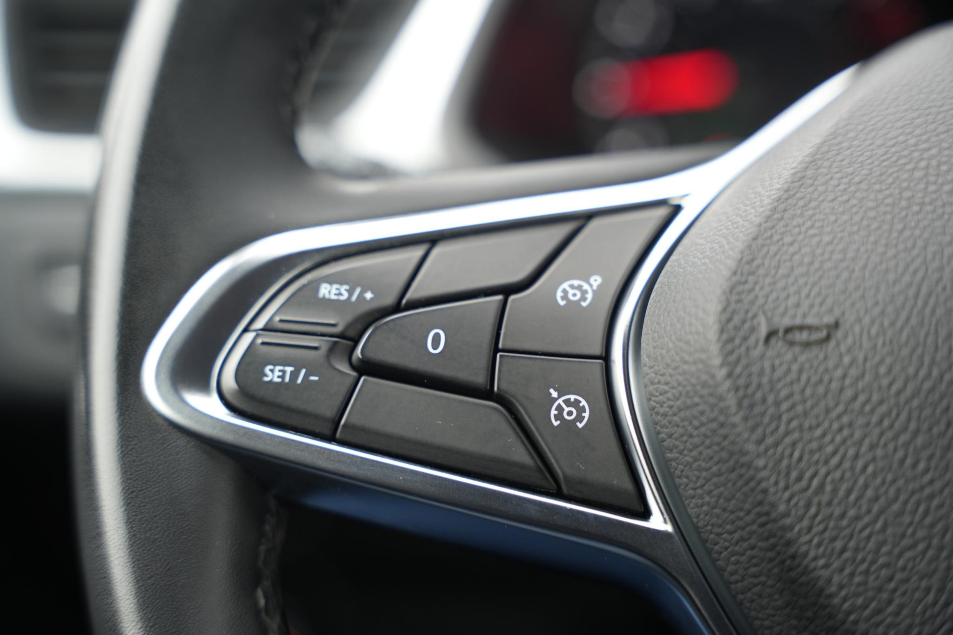 Renault Captur 1.0 TCe 100 Bi-Fuel Zen 2021 Noir etoilé gne 25