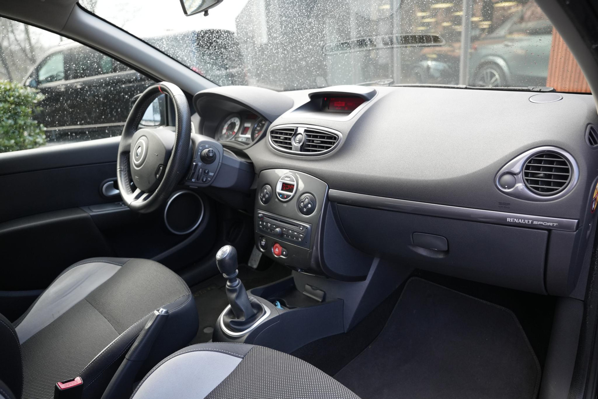Renault Clio 2.0 RS 2013  15