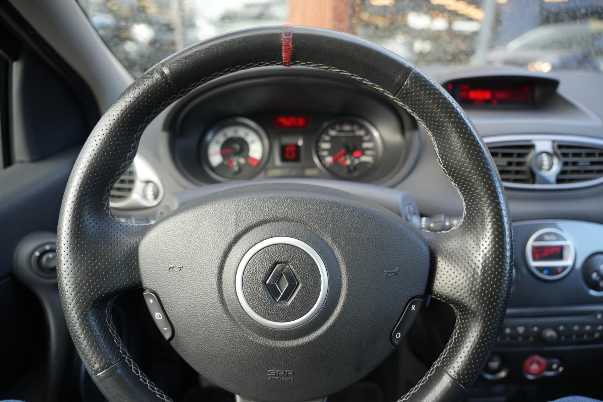 Renault Clio 2.0 RS 2013  25