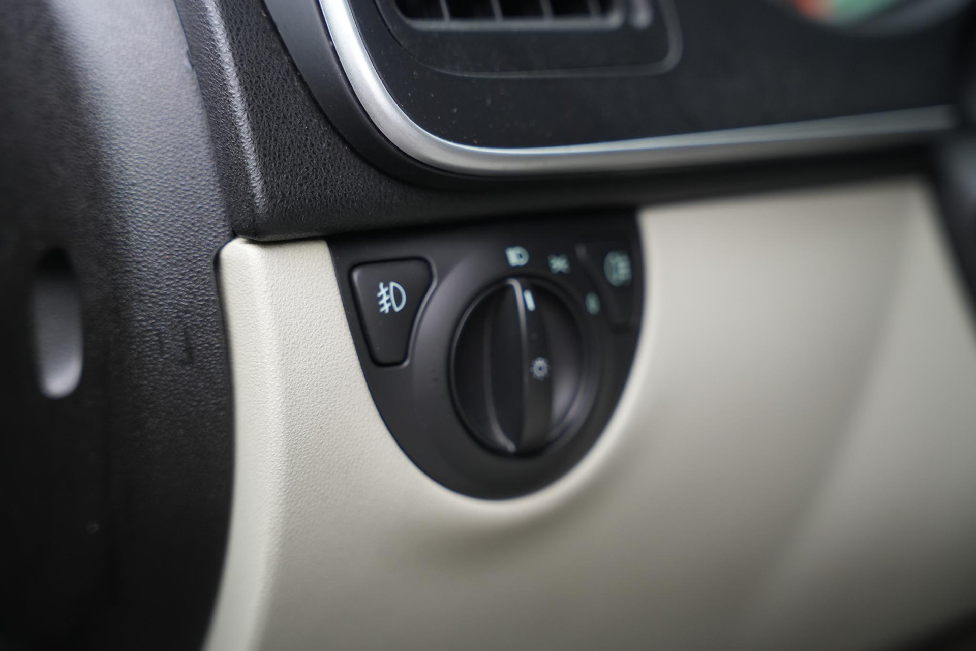 Saab 9-3 Cabrio 1.8t Linear 2009 Jet Black (metallic) (298) 12