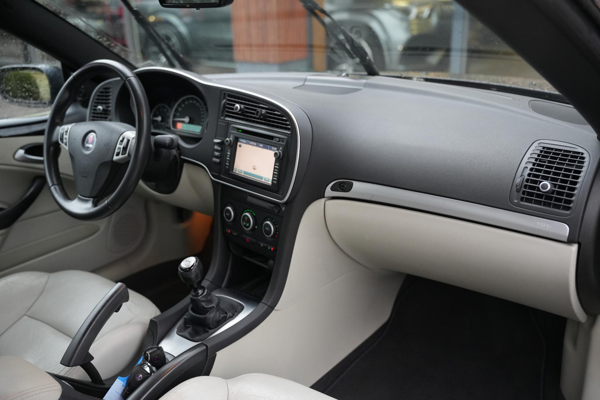 Saab 9-3 Cabrio 1.8t Linear 2009 Jet Black (metallic) (298) 32