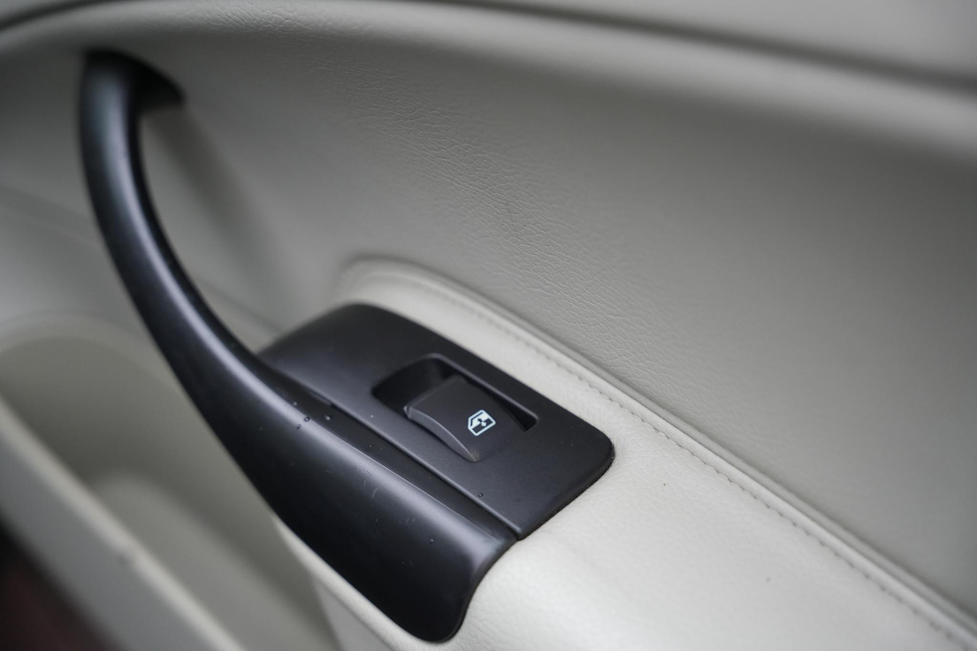 Saab 9-3 Cabrio 1.8t Linear 2009 Jet Black (metallic) (298) 33