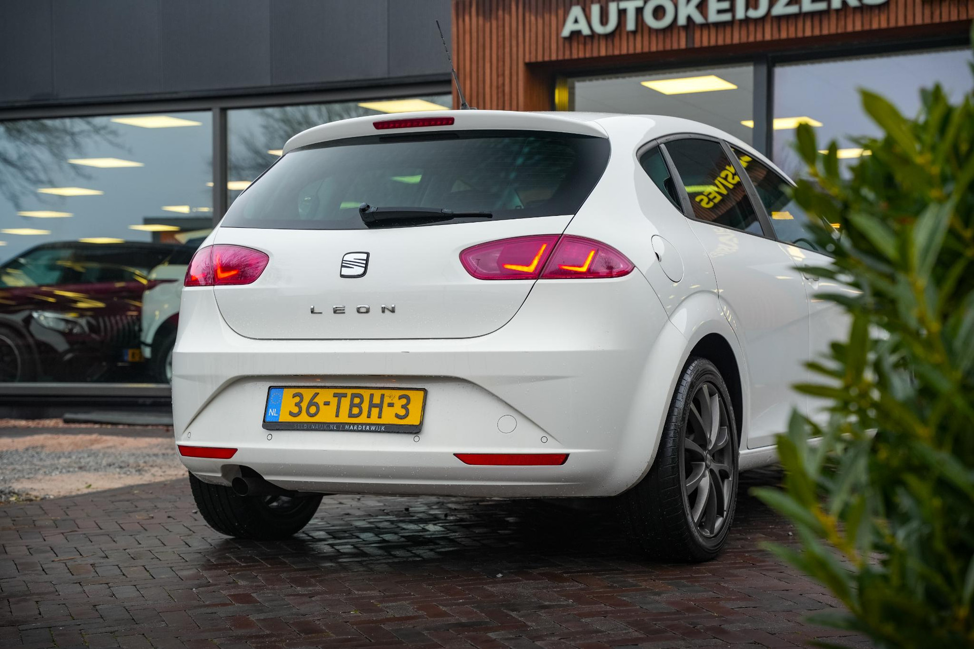 SEAT Leon 1.2 TSI Ecomotive Businessline COPA 2012 Candywit 8