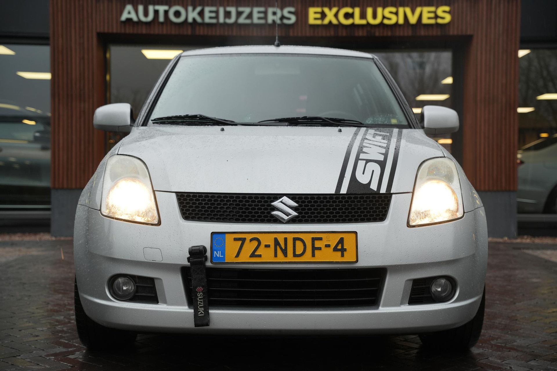 Suzuki Swift 1.3 GLS 2005  3