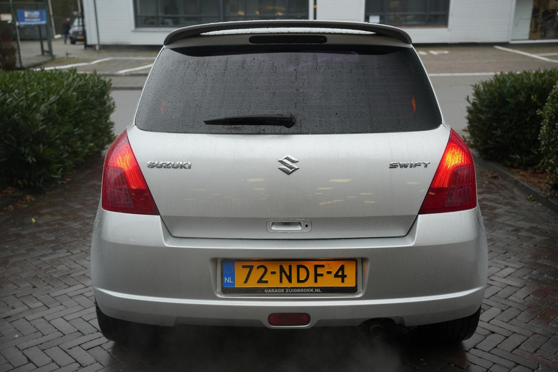 Suzuki Swift 1.3 GLS 2005  6