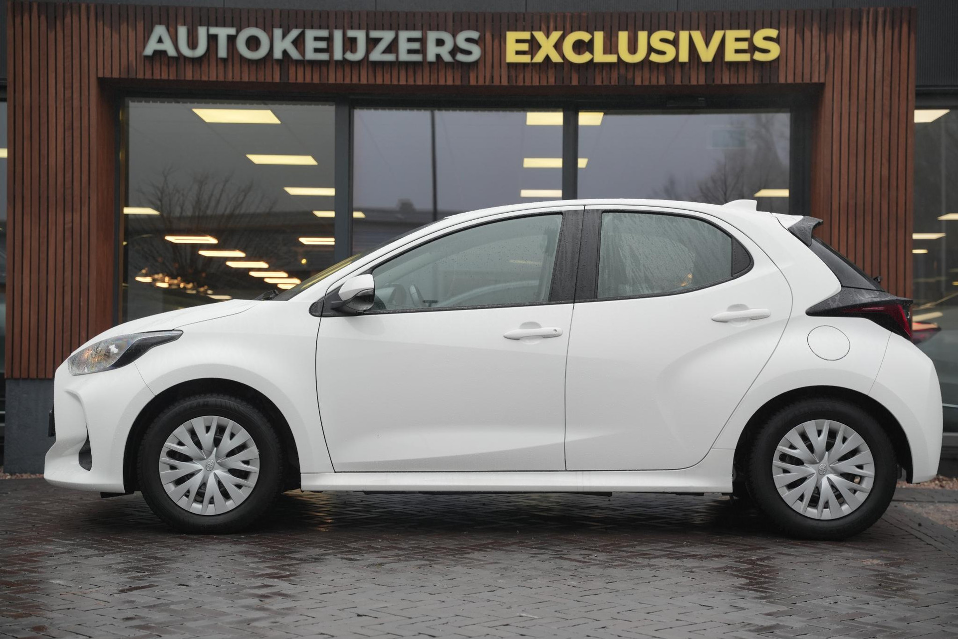 Toyota Yaris 1.5 Hybrid Comfort 2021 (040) 5