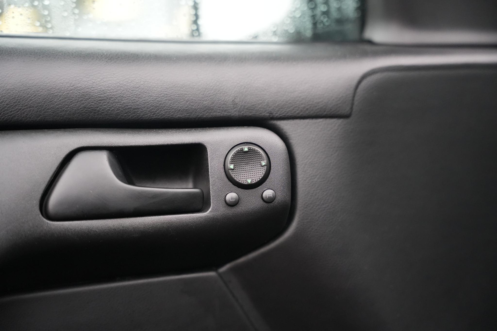 Volkswagen Golf 2.8 VR6 1997 Moonlightblue pareleffect 18