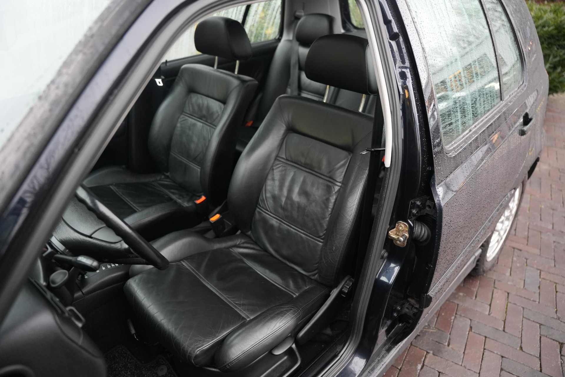 Volkswagen Golf 2.8 VR6 1997 Moonlightblue pareleffect 22