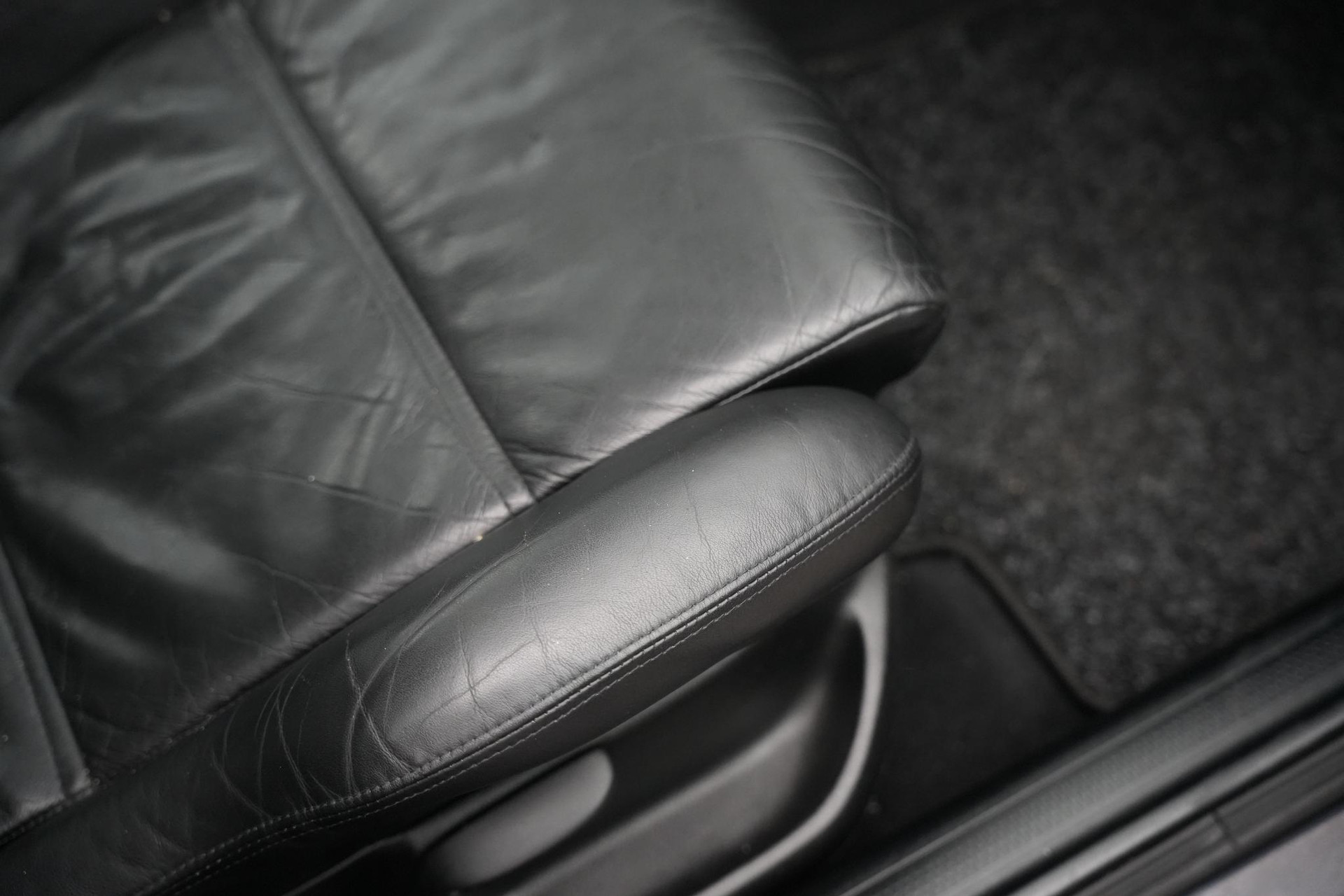 Volkswagen Golf 2.8 VR6 1997 Moonlightblue pareleffect 26