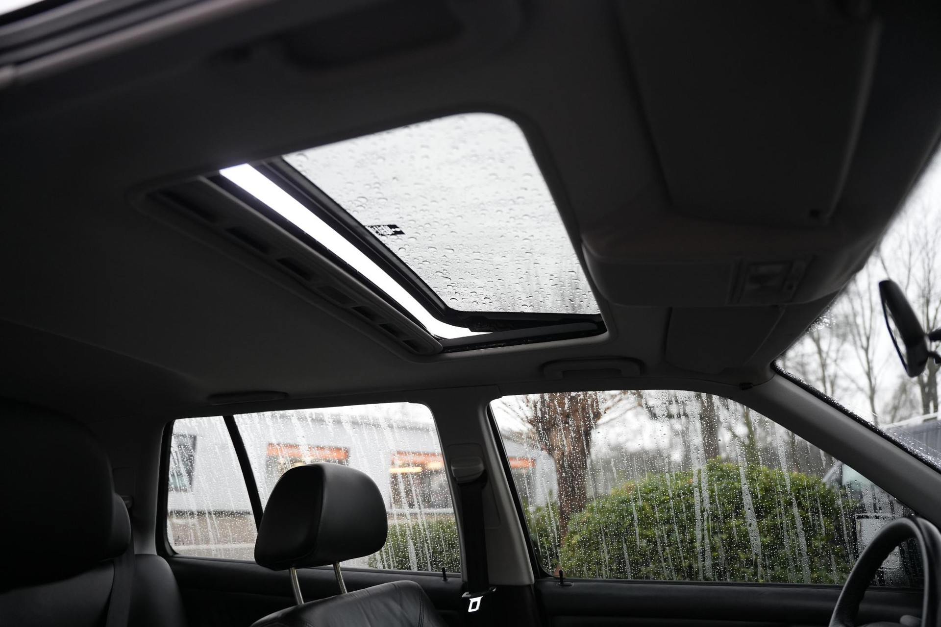 Volkswagen Golf 2.8 VR6 1997 Moonlightblue pareleffect 28