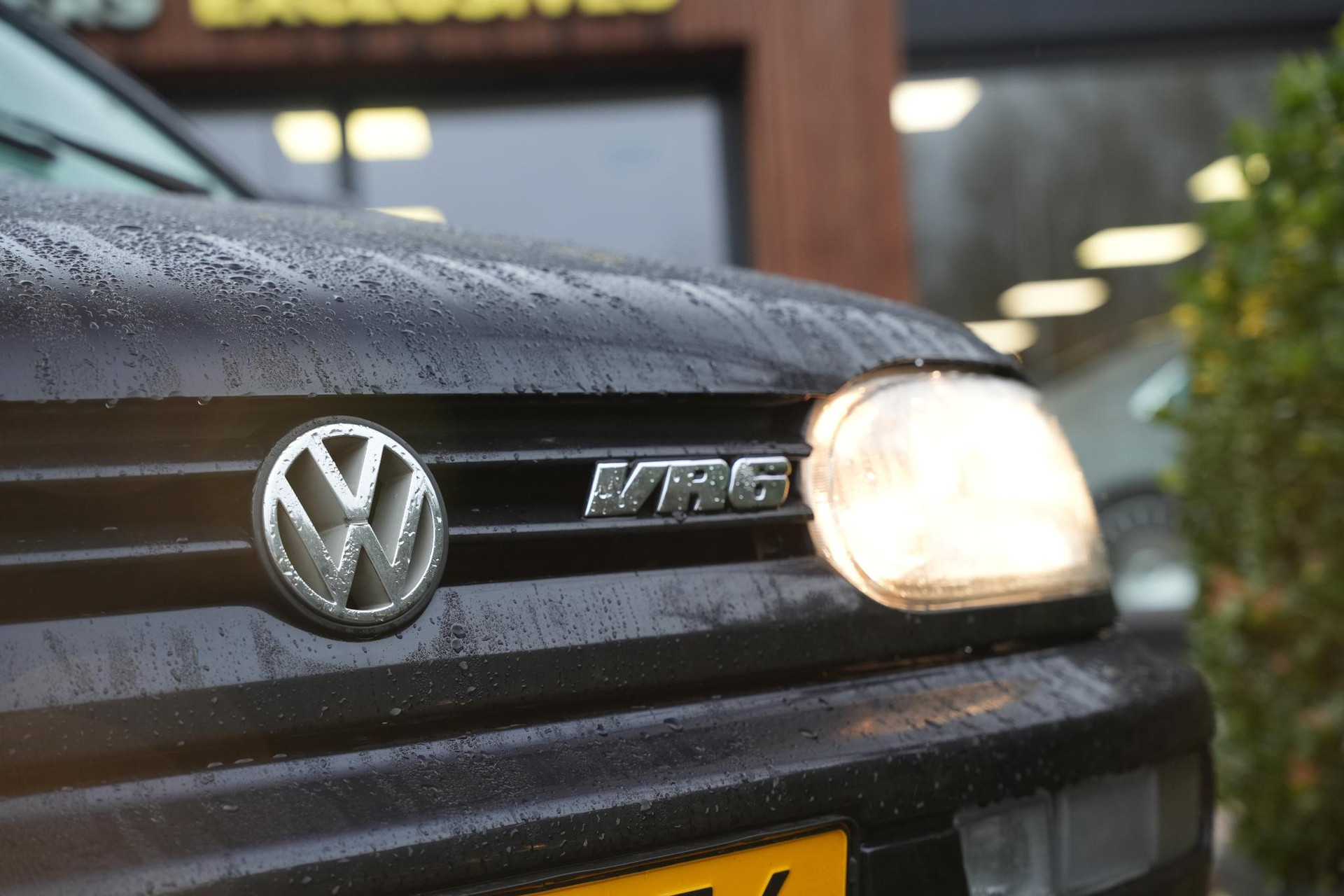 Volkswagen Golf 2.8 VR6 1997 Moonlightblue pareleffect 3