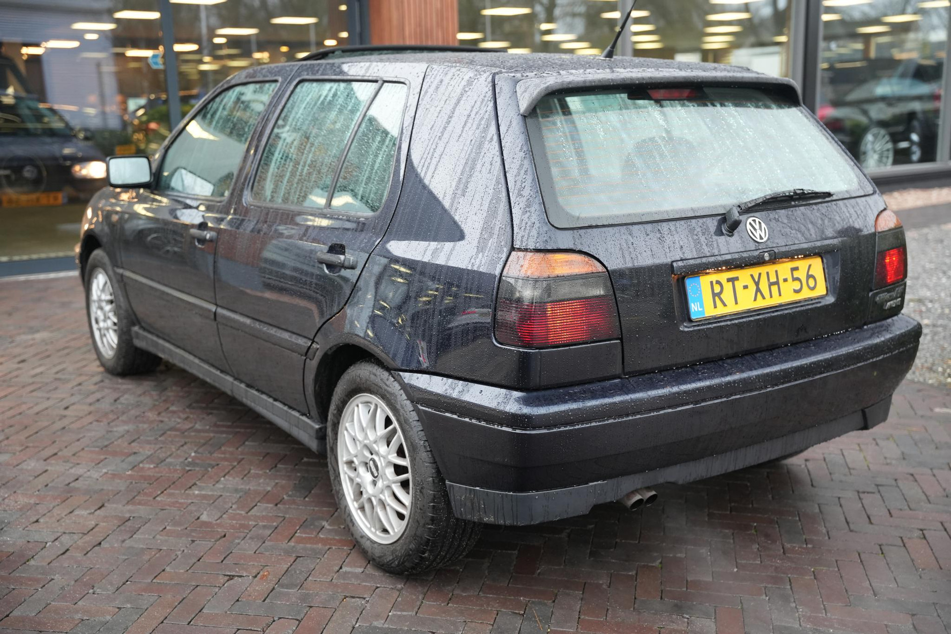 Volkswagen Golf 2.8 VR6 1997 Moonlightblue pareleffect 44