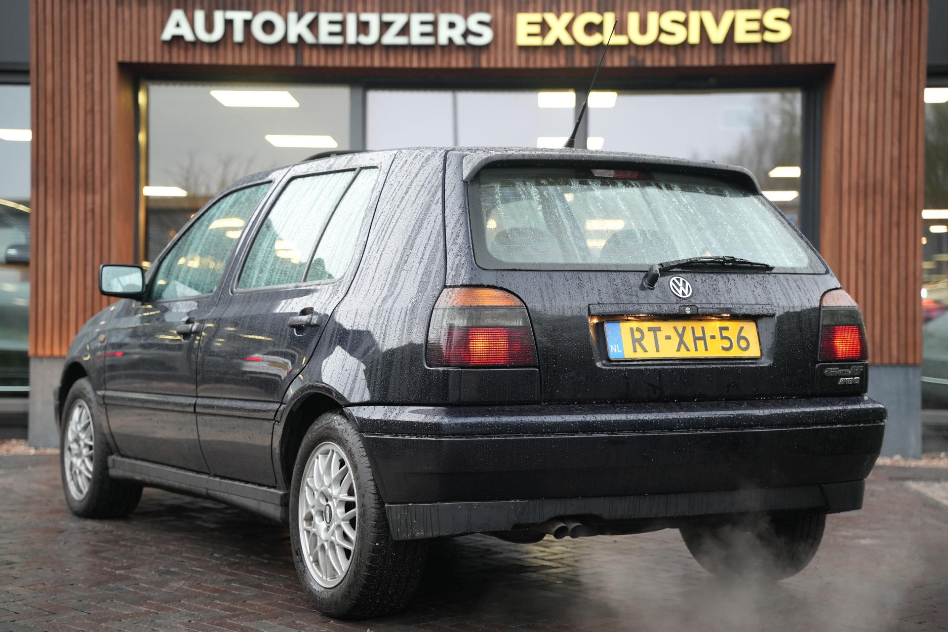 Volkswagen Golf 2.8 VR6 1997 Moonlightblue pareleffect 9