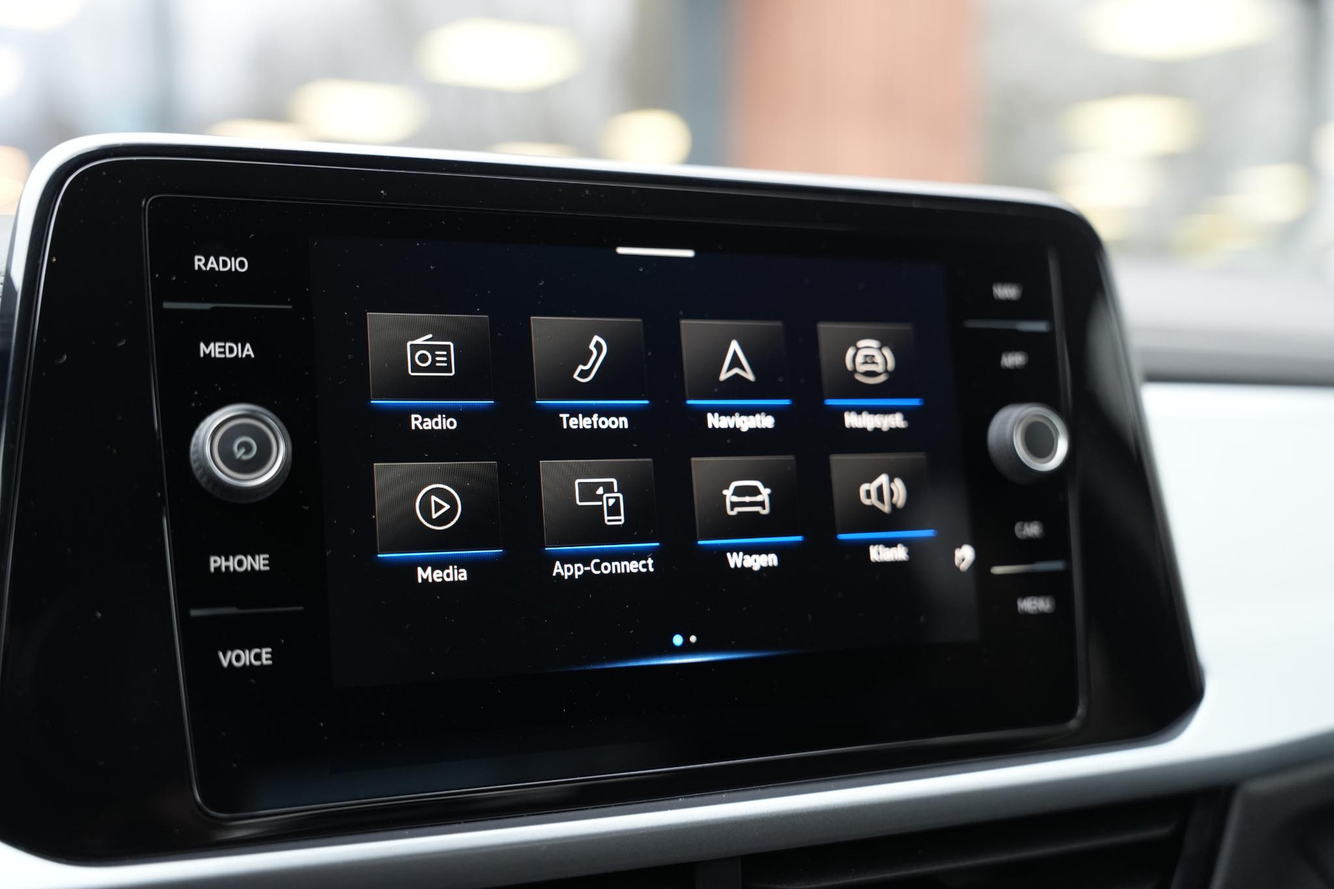 Volkswagen T-Roc 1.0 TSI Life 2023 Pyrit silver 34