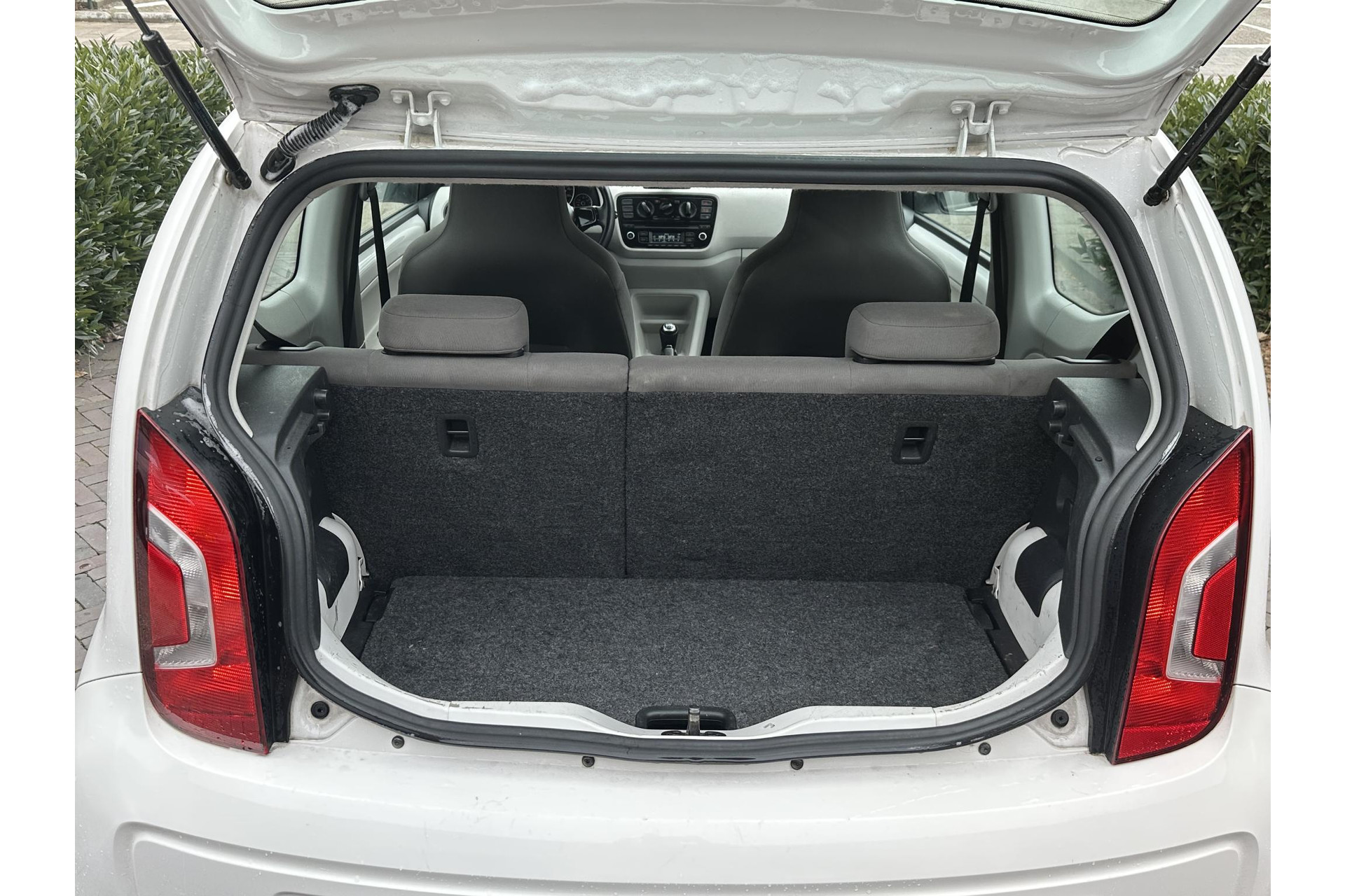 Volkswagen up! 1.0 move up! 2012 Candy white 6