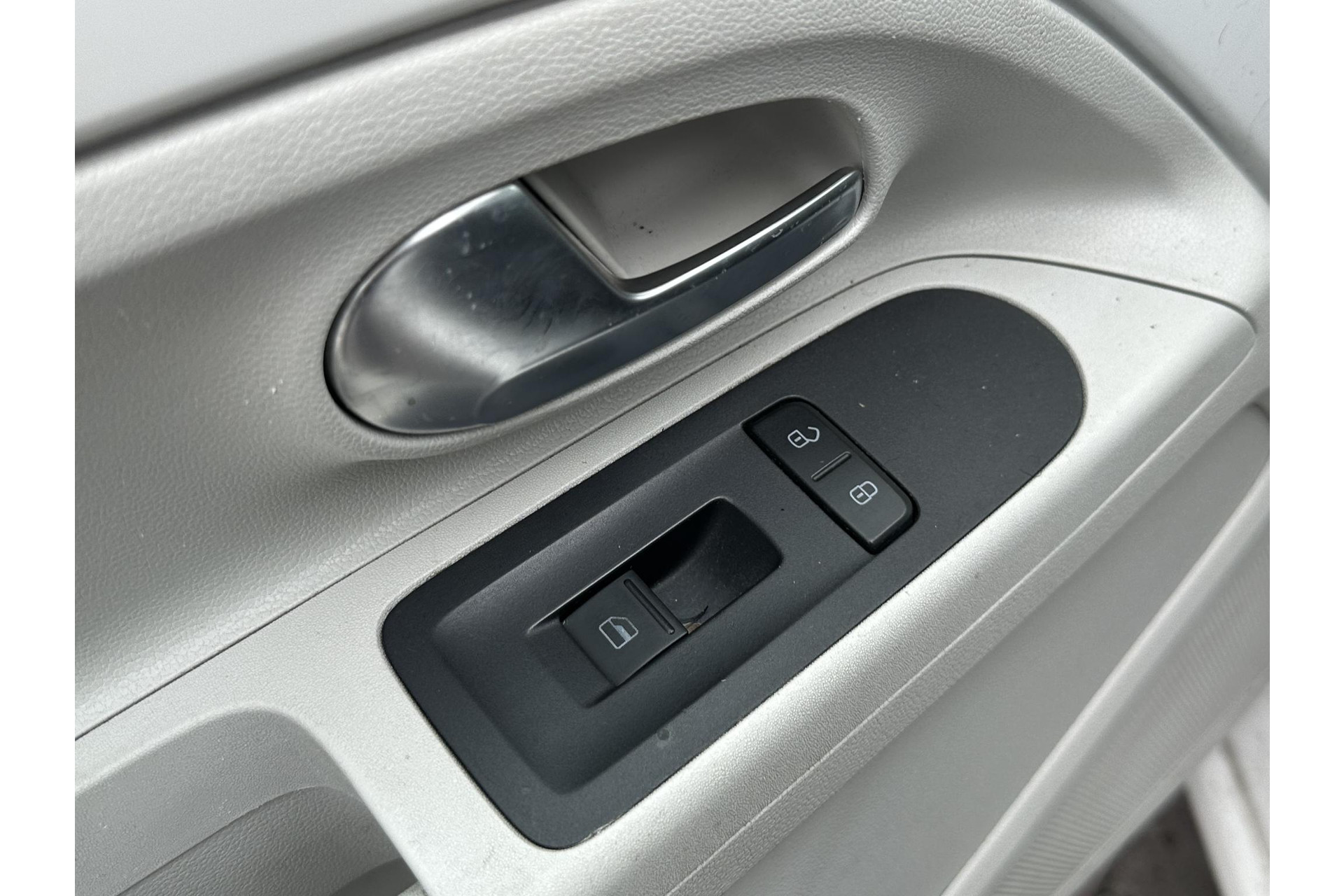 Volkswagen up! 1.0 move up! 2012 Candy white 9