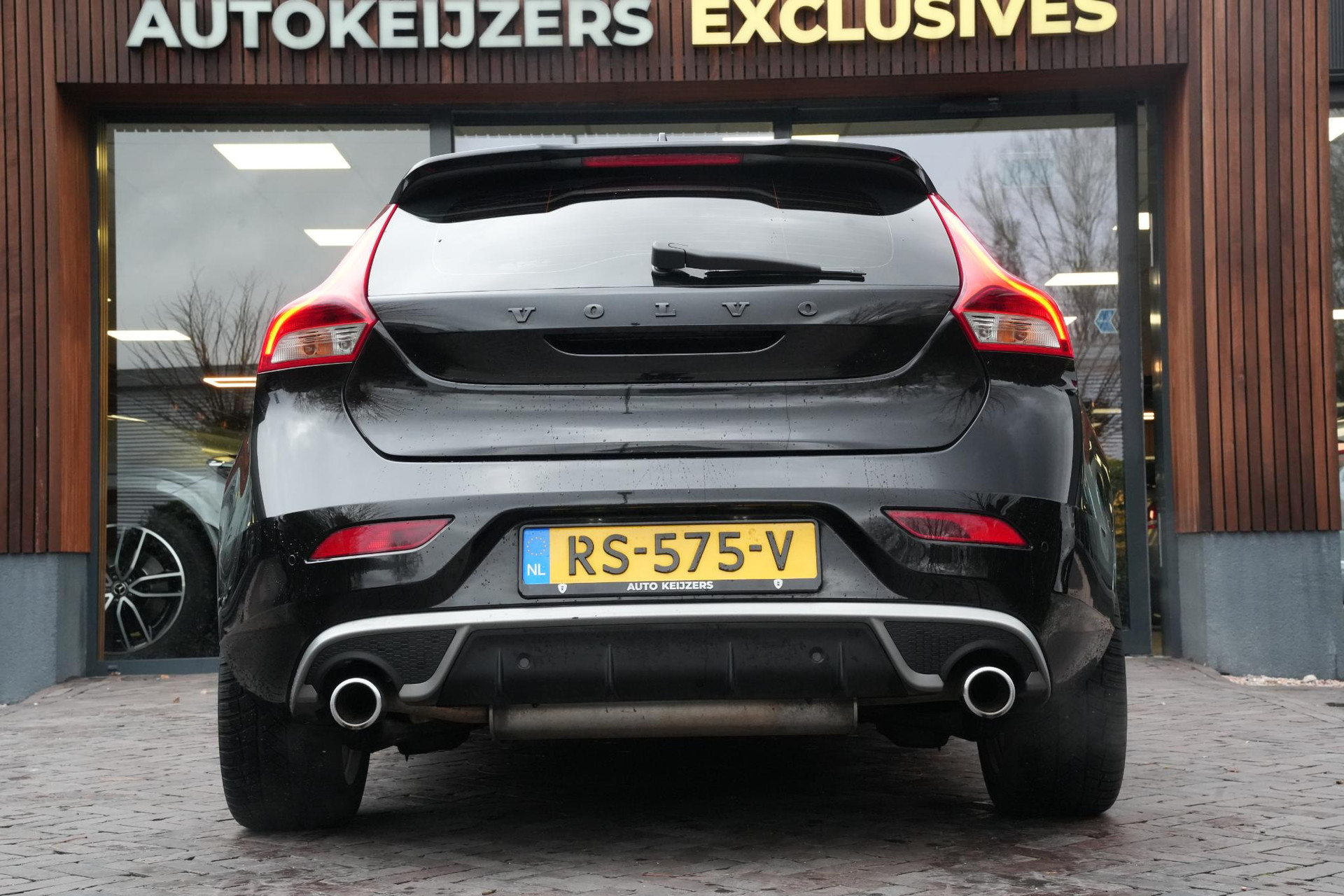 Volvo V40 2.0 T4 Business Sport 2018 717 onyx black metallic 8