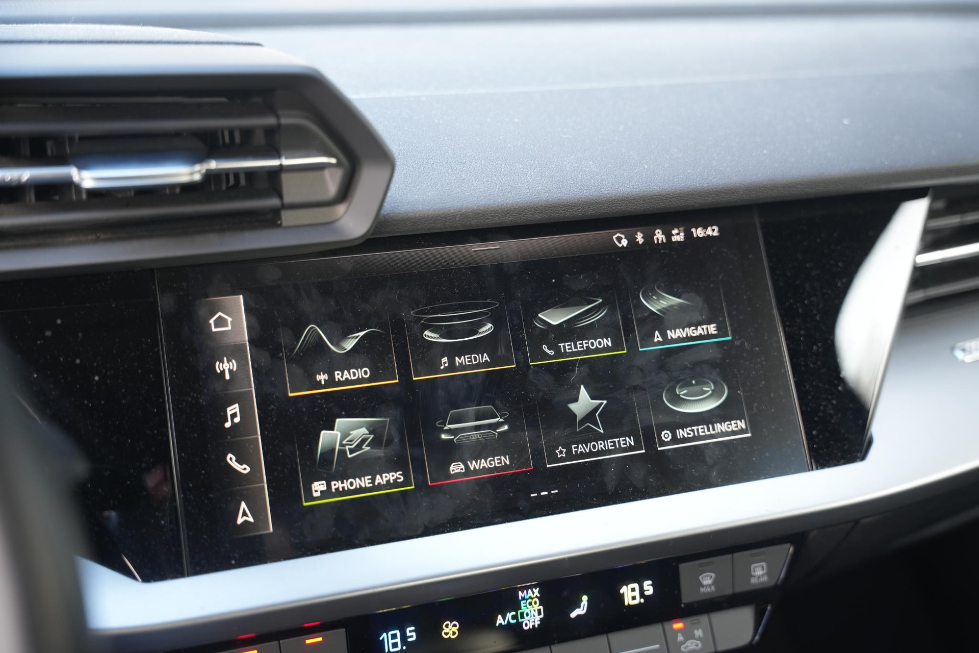 Audi A3 Sportback 35 TFSI Business edition 2020 Navarrablauw metallic 21