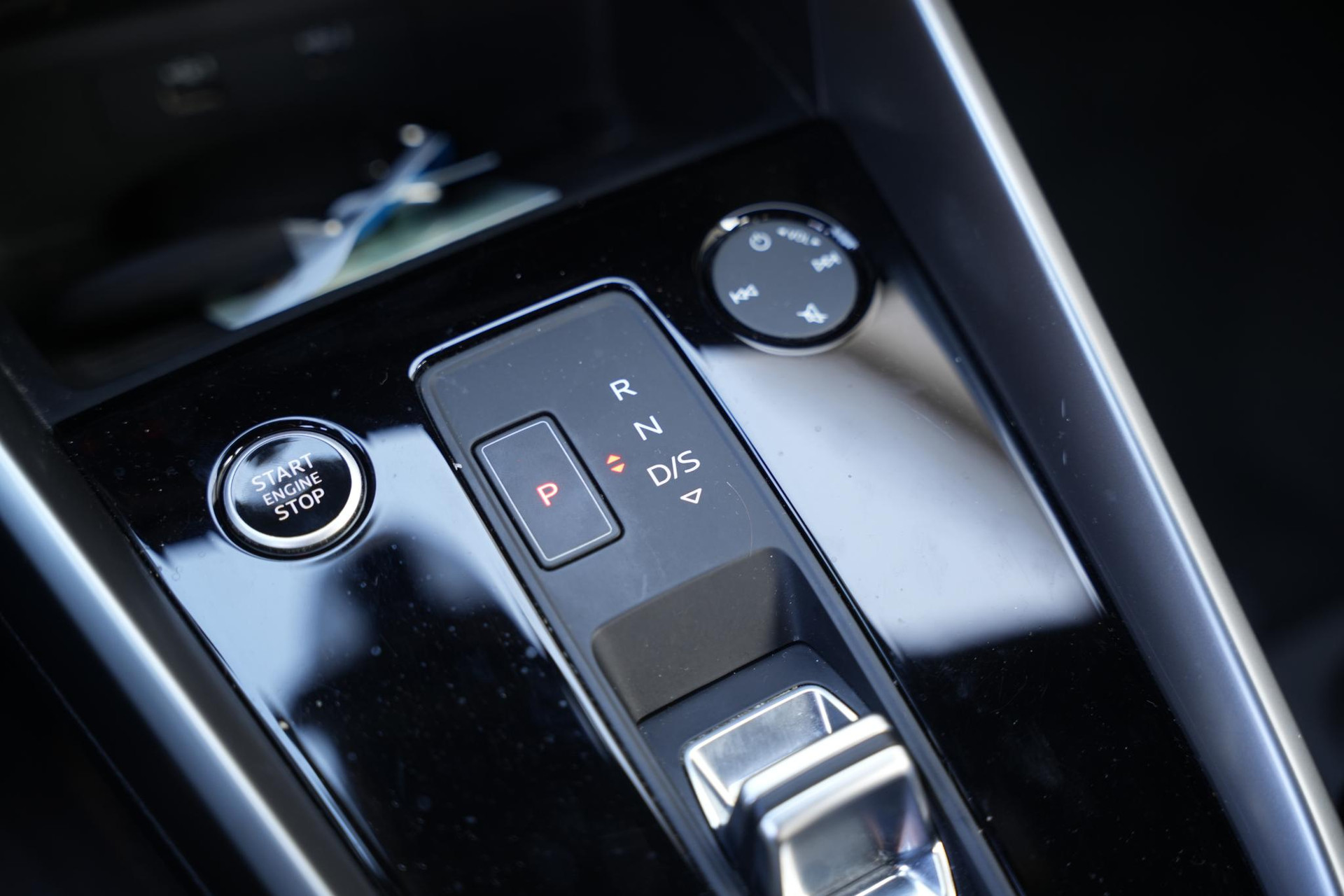 Audi A3 Sportback 35 TFSI Business edition 2020 Navarrablauw metallic 24