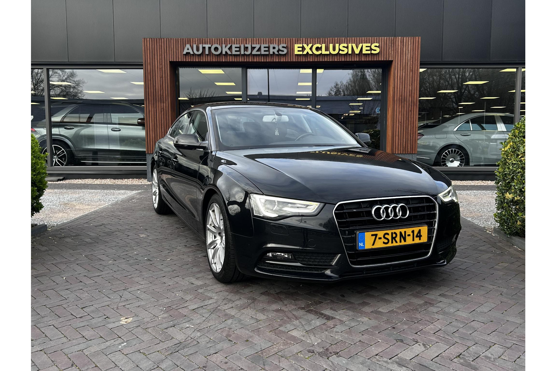 Audi A5 Sportback 1.8 TFSI Business Edition 2013 Phantomzwart pareleffect 19