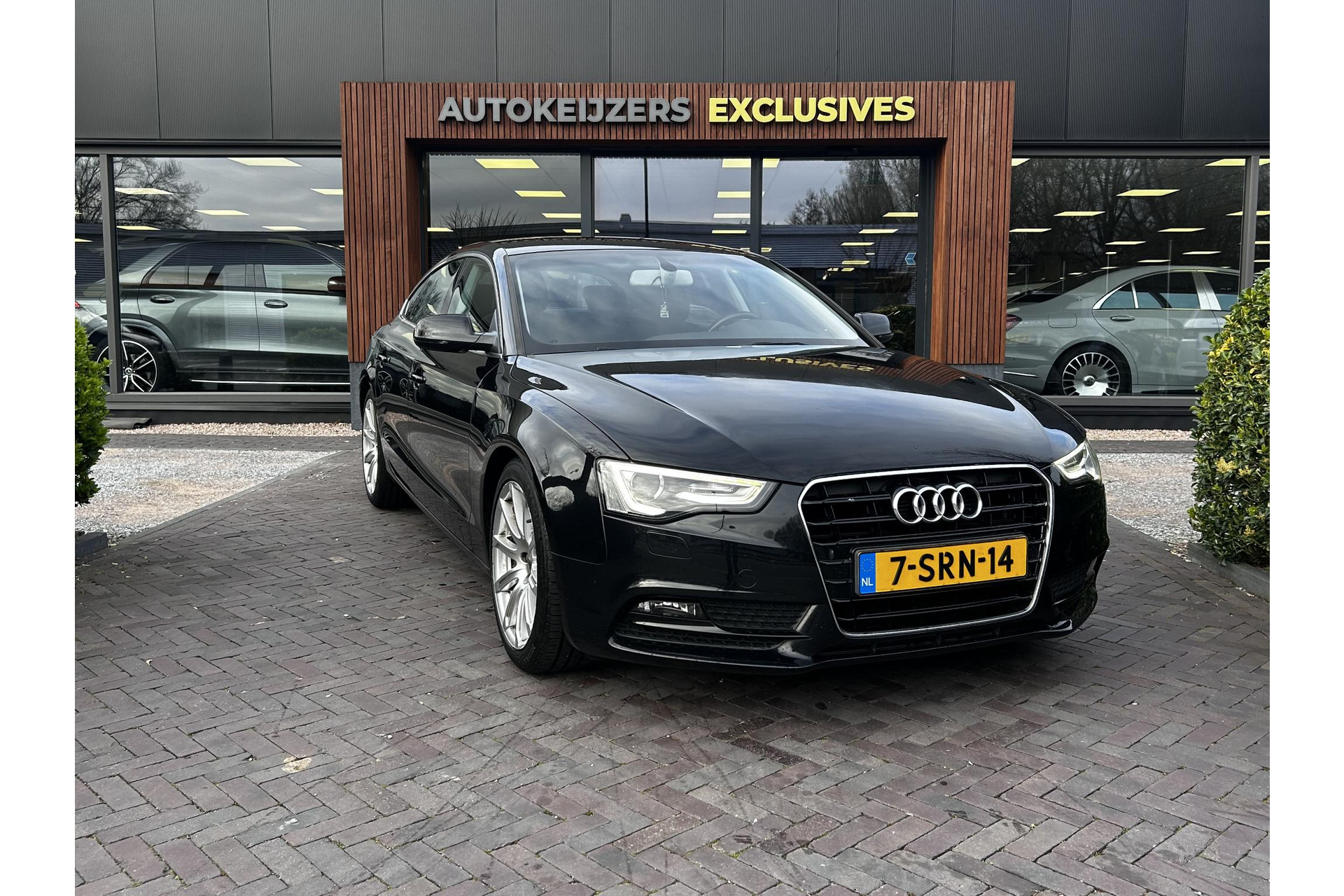 Audi A5 Sportback 1.8 TFSI Business Edition 2013 Phantomzwart pareleffect 21