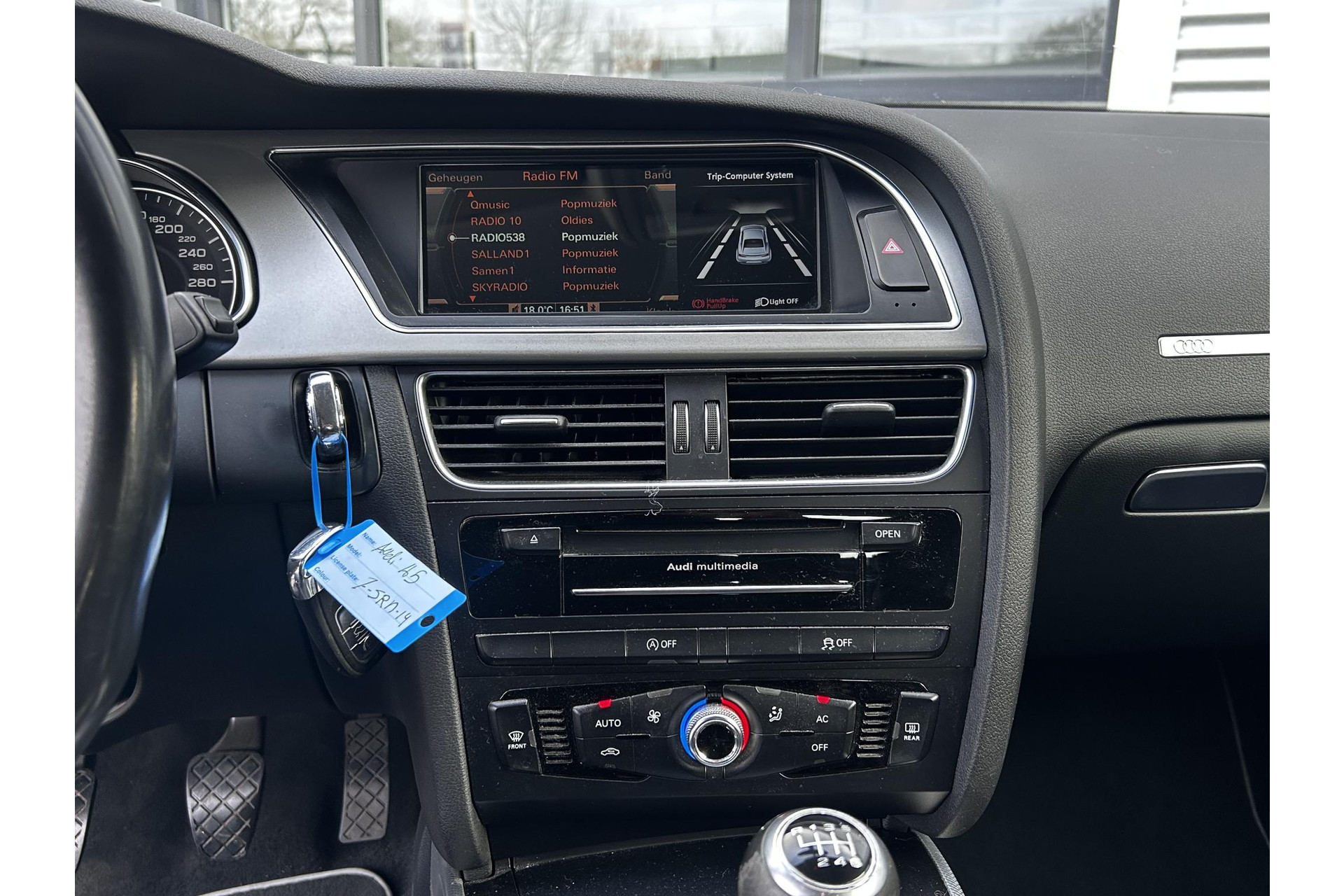 Audi A5 Sportback 1.8 TFSI Business Edition 2013 Phantomzwart pareleffect 24