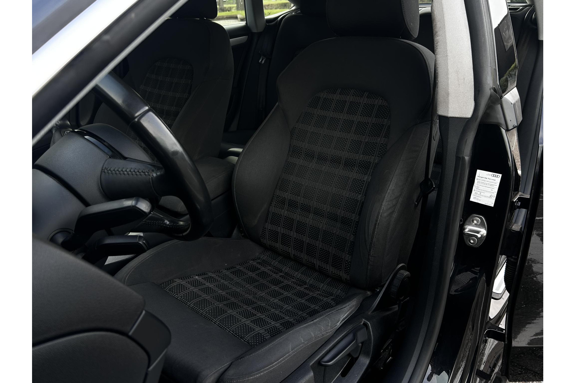 Audi A5 Sportback 1.8 TFSI Business Edition 2013 Phantomzwart pareleffect 25