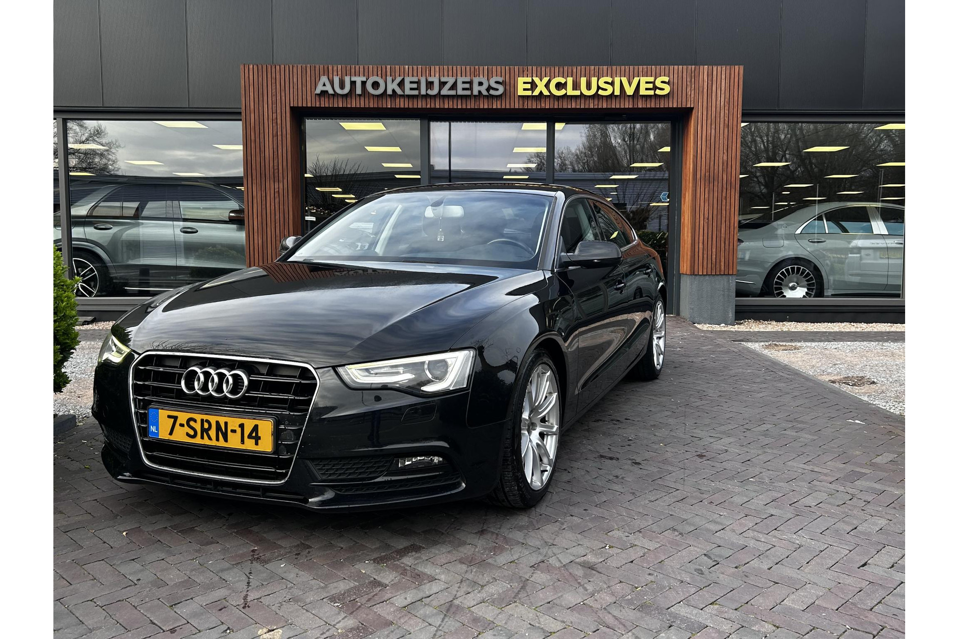 Audi A5 Sportback 1.8 TFSI Business Edition 2013 Phantomzwart pareleffect 5