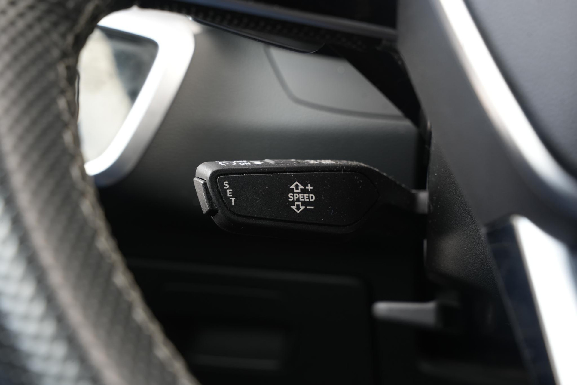 Audi A6 Avant 40 TFSI S edition 2022 Daytonagrijs pareleffect 21