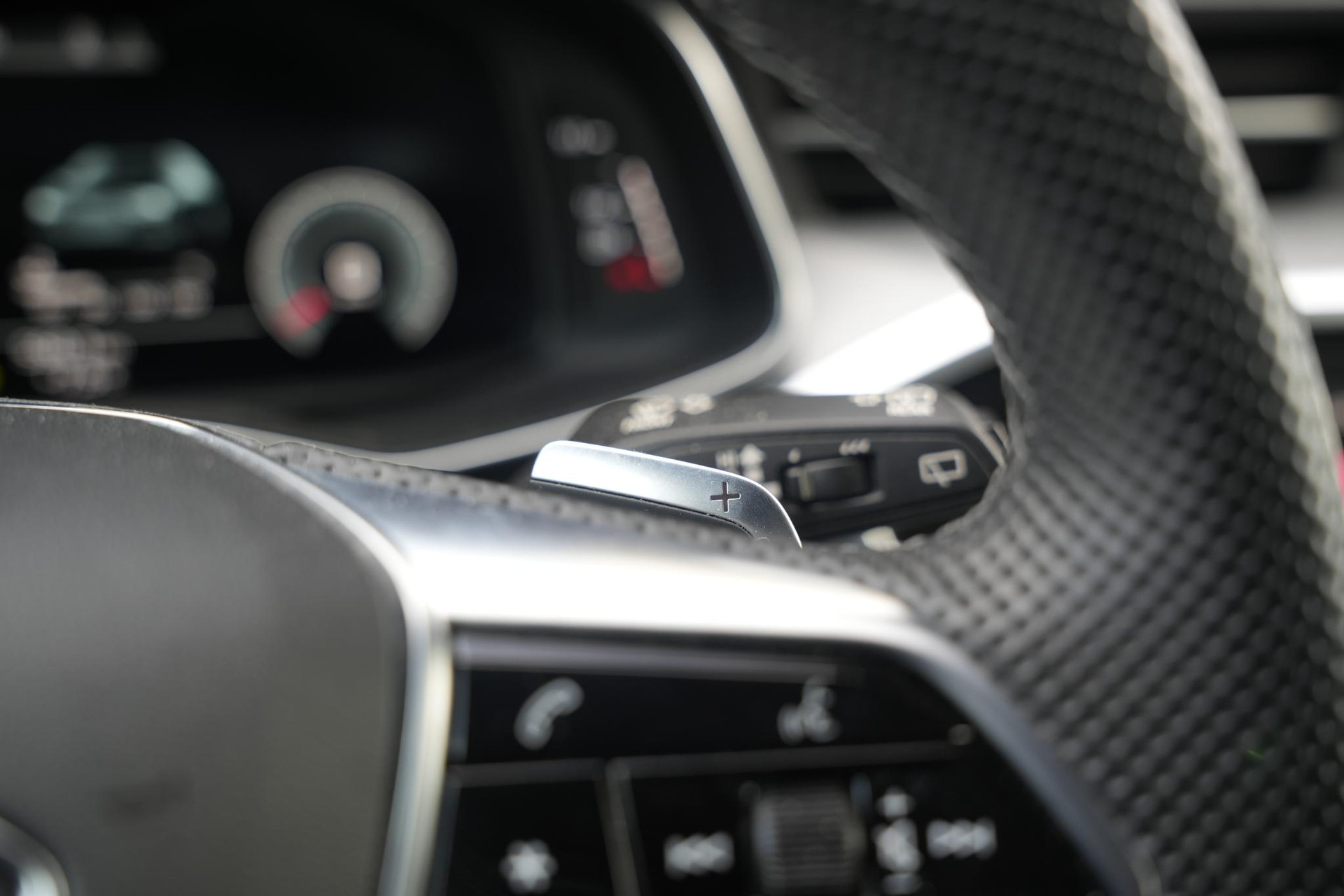 Audi A6 Avant 40 TFSI S edition 2022 Daytonagrijs pareleffect 24