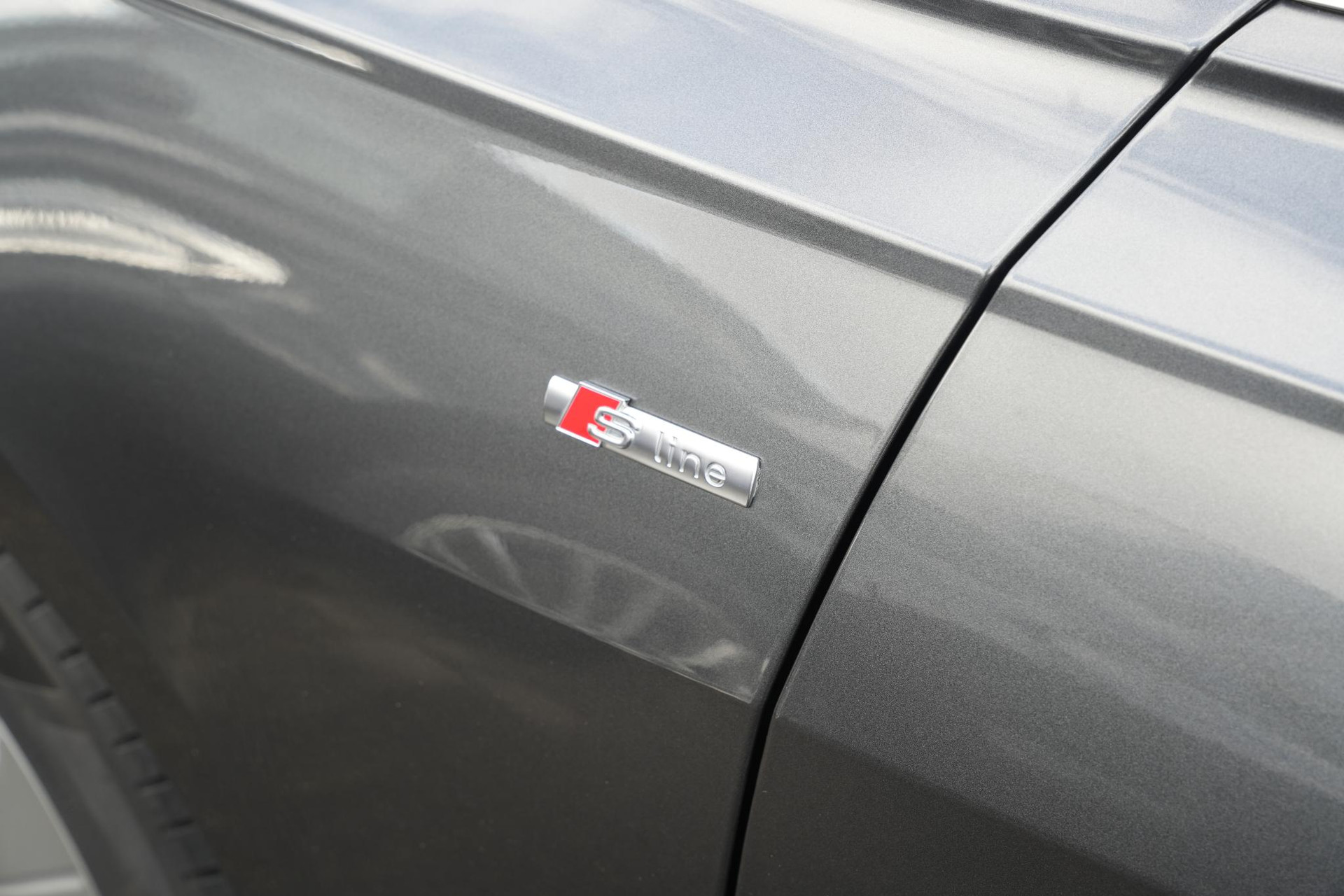 Audi A6 Avant 40 TFSI S edition 2022 Daytonagrijs pareleffect 37