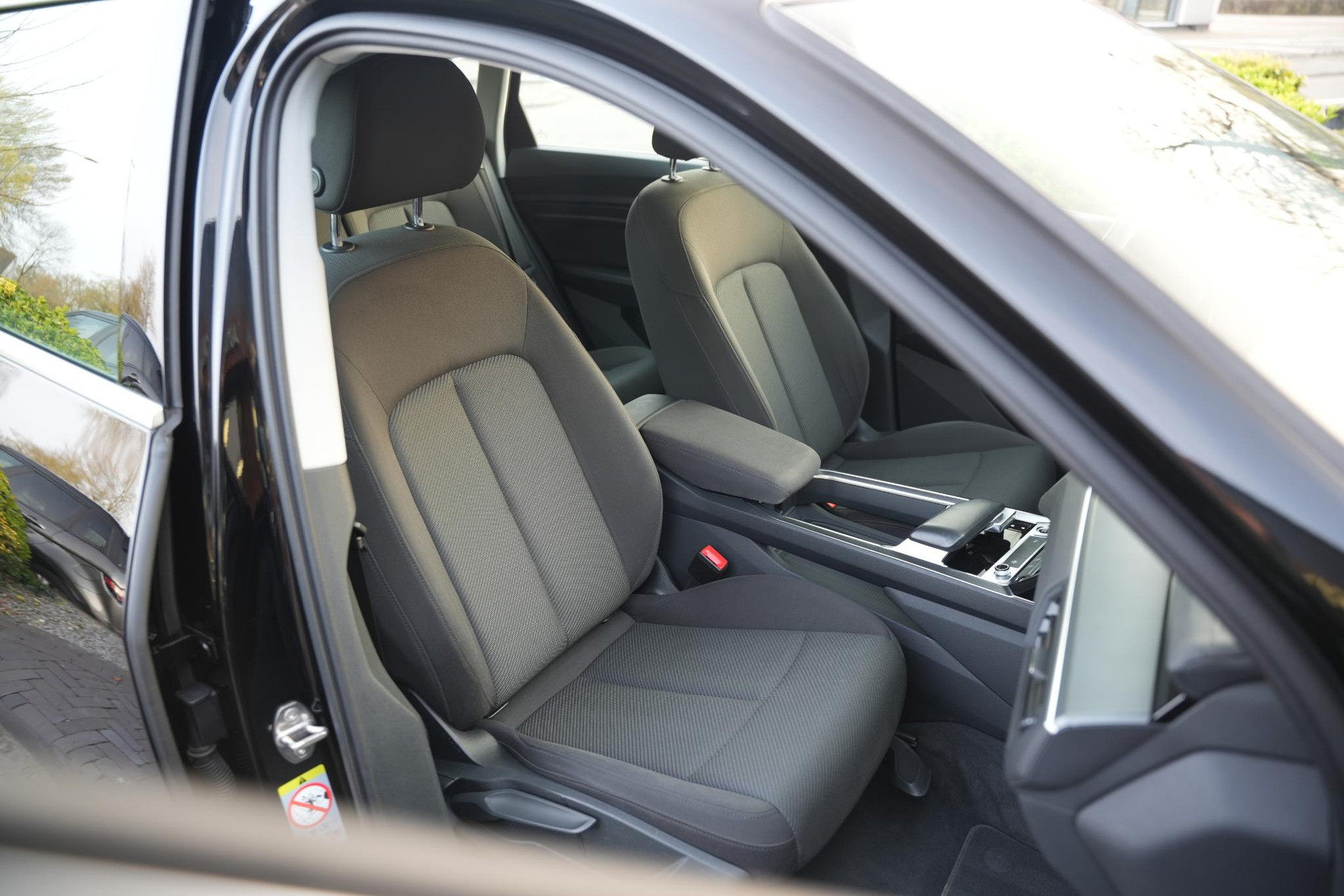 Audi e-tron 55 quattro edition 95 kWh 2020 Briljantzwart 13