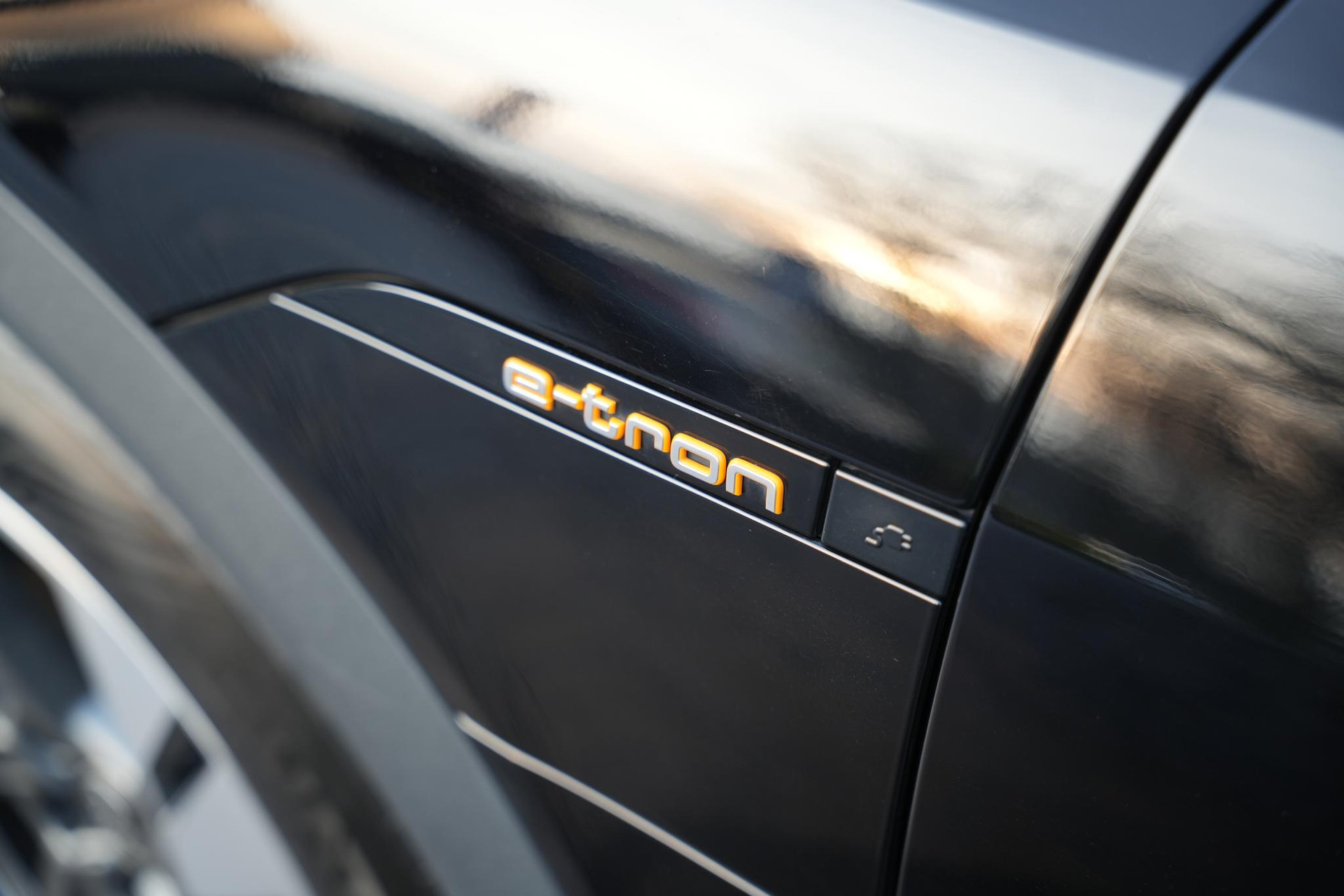 Audi e-tron 55 quattro edition 95 kWh 2020 Briljantzwart 18