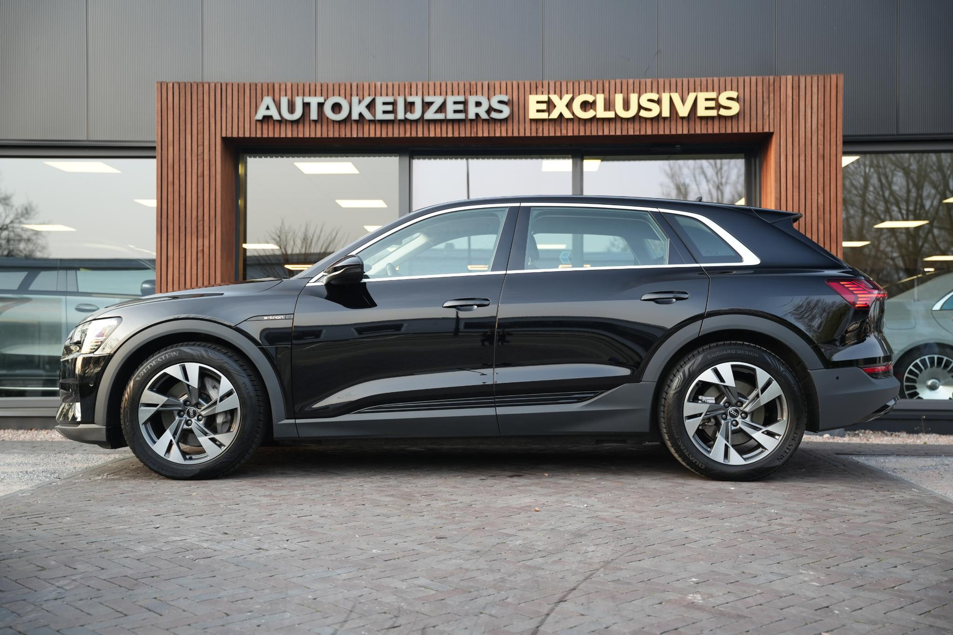 Audi e-tron 55 quattro edition 95 kWh 2020 Briljantzwart 5