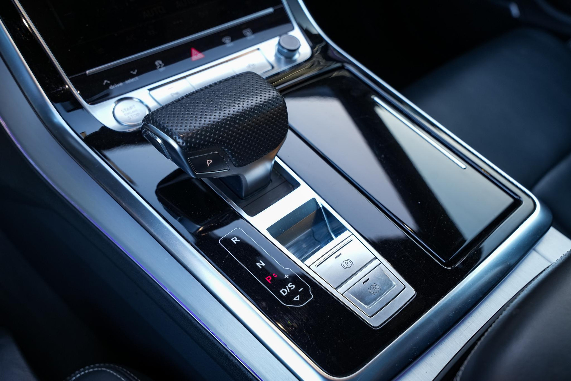 Audi Q8 55 TFSI quattro Pro Line Plus 2019 Gletsjerwit metallic 24